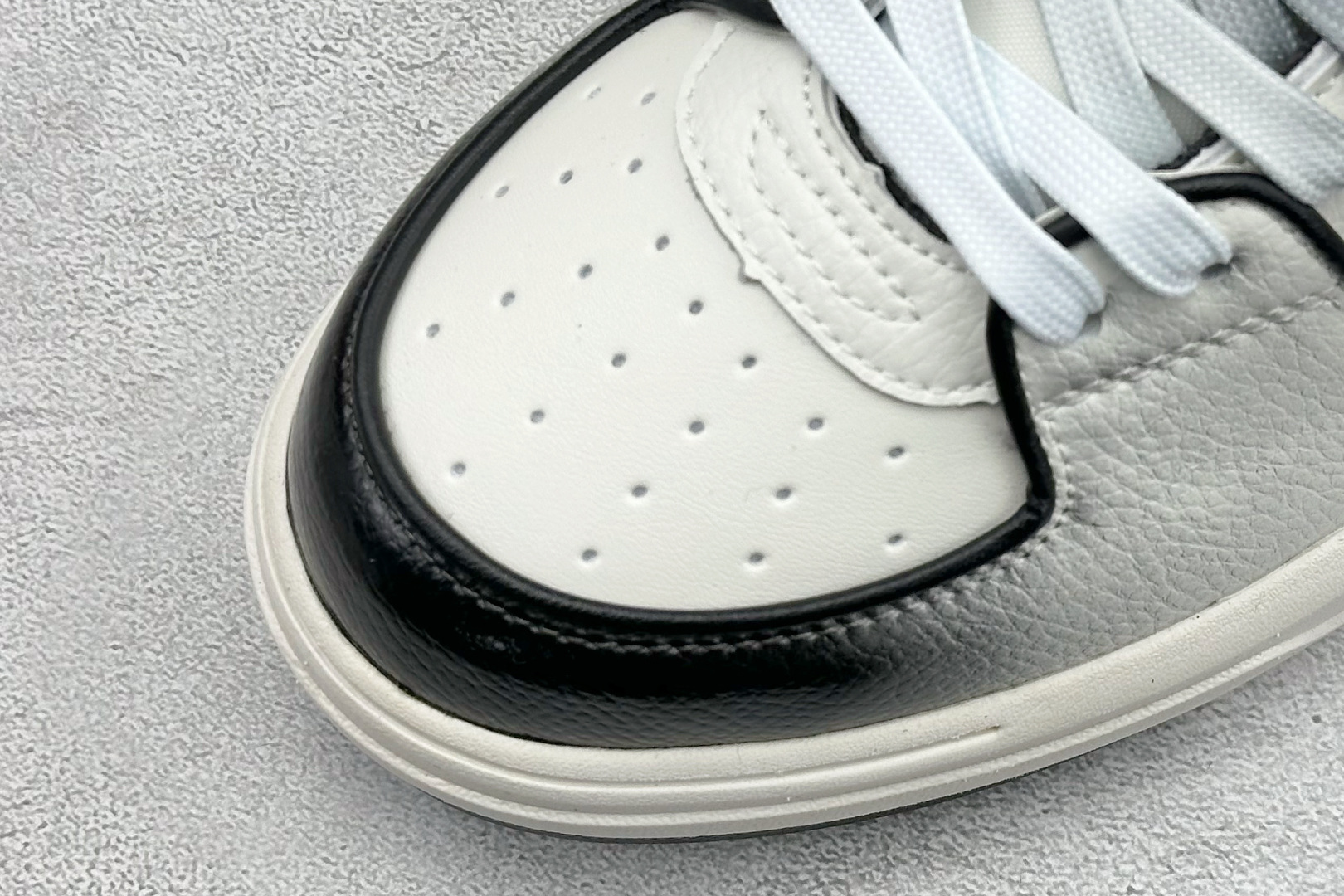 MLB NY 印花网红老爹鞋 定制涂鸦恶作剧内增高6cm 原厂原档案数据开发 进口纳米材质 原厂全套手提