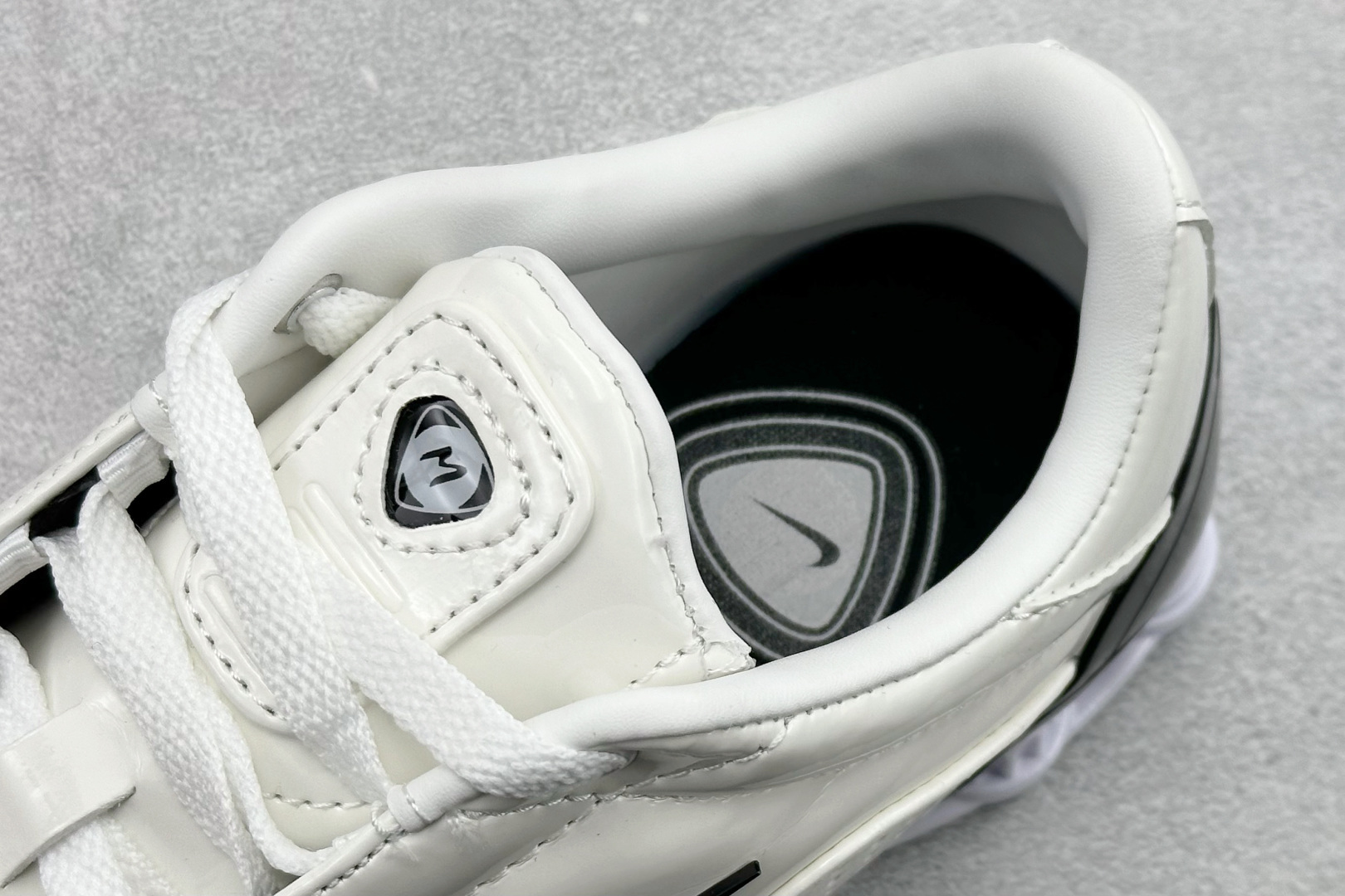 Nike T90 Shox Magia Sp 百搭舒适 耐磨气垫弹簧足球鞋 HQ5407-002