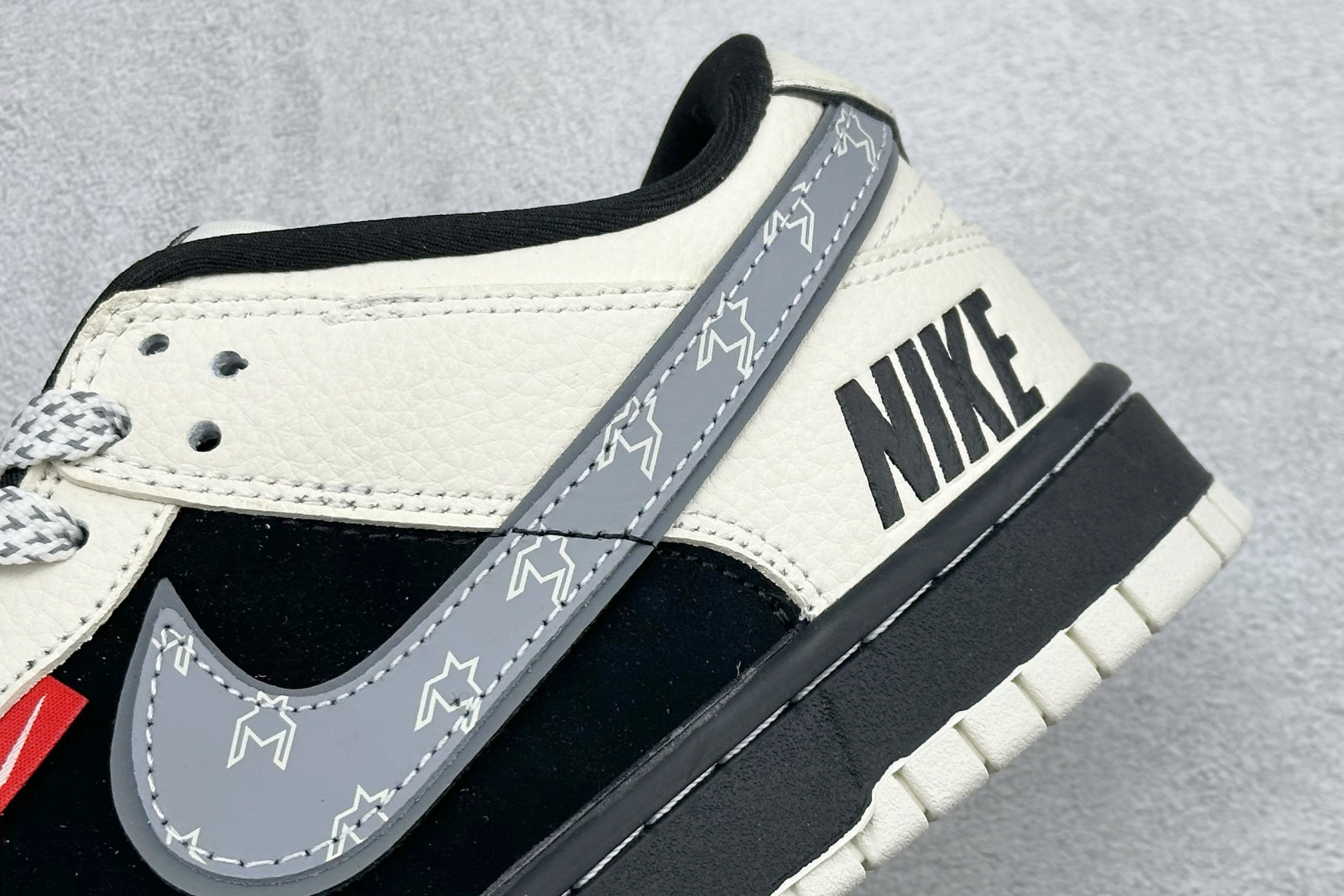 Nike SB Dunk Low“ NIKE高达—米黑灰” 周年高端定制 低帮休闲板鞋 DN3168-004