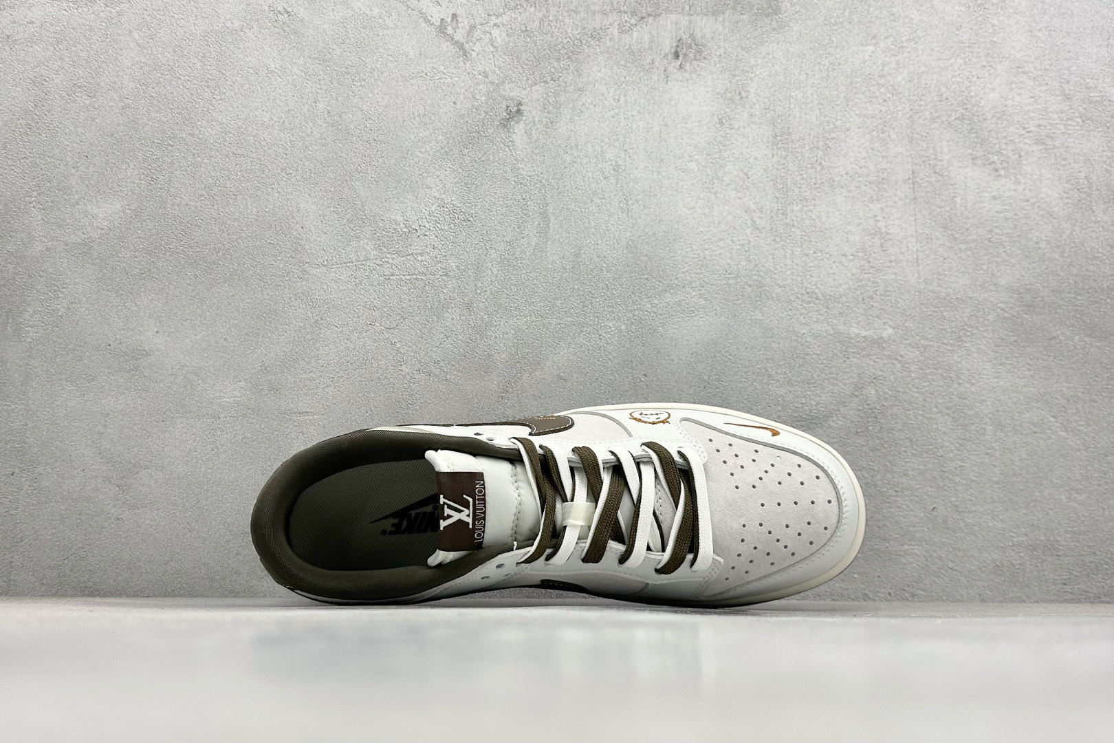 SC版Nike SB Dunk 三方联名 奶白灰 高端定制 低帮休闲板鞋 SG6688-003