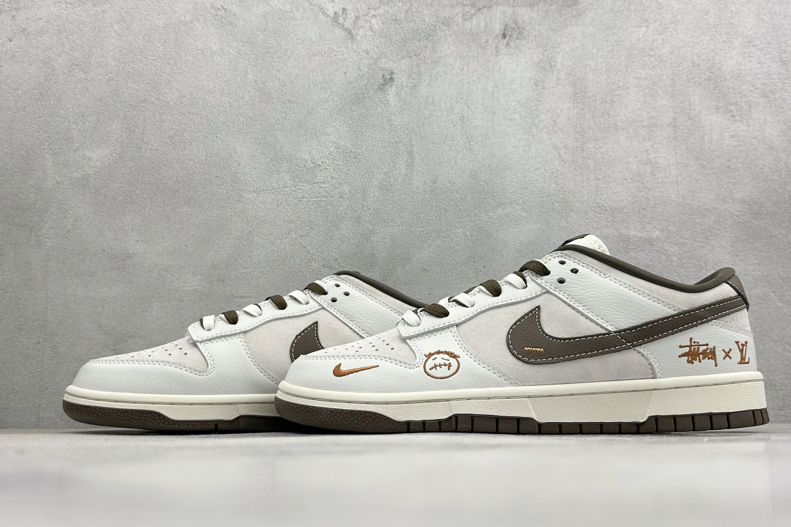 SC版Nike SB Dunk 三方联名 奶白灰 高端定制 低帮休闲板鞋 SG6688-003