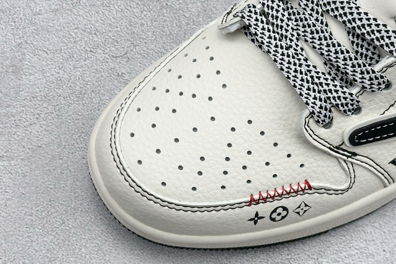 XC版Travis Scott x Fragment Design x Air Jordan 1 Low SP AJ1 乔1 LV联名 黑勾红标 低帮文化休闲板鞋 CX5050-Y30