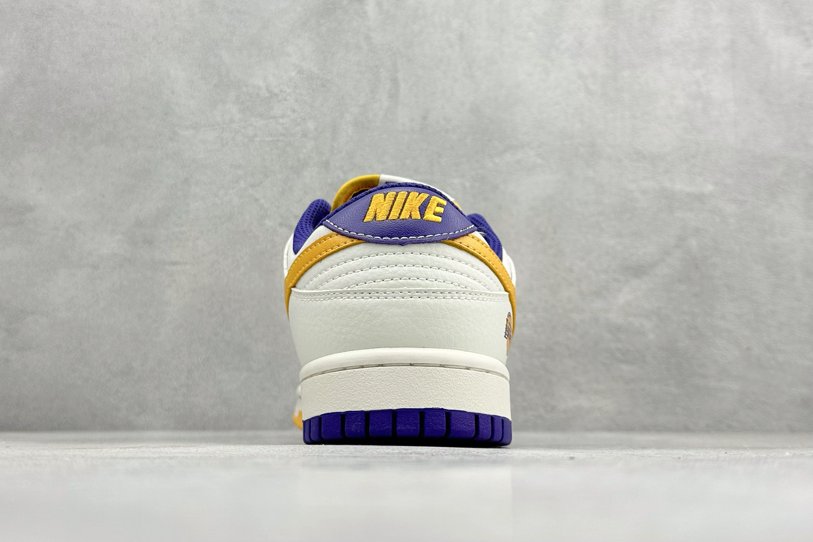 XC版Nike SB Dunk Low NBA联名 紫金湖人 周年高端定制 低帮休闲板鞋 CS1688-107