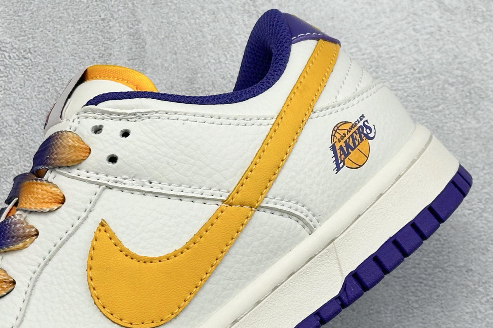 XC版Nike SB Dunk Low NBA联名 紫金湖人 周年高端定制 低帮休闲板鞋 CS1688-107