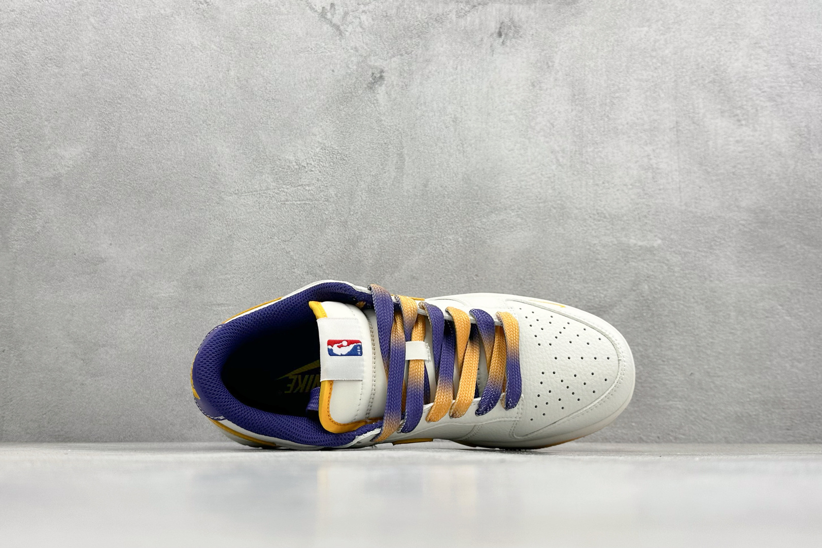 XC版Nike SB Dunk Low NBA联名 紫金湖人 周年高端定制 低帮休闲板鞋 CS1688-107