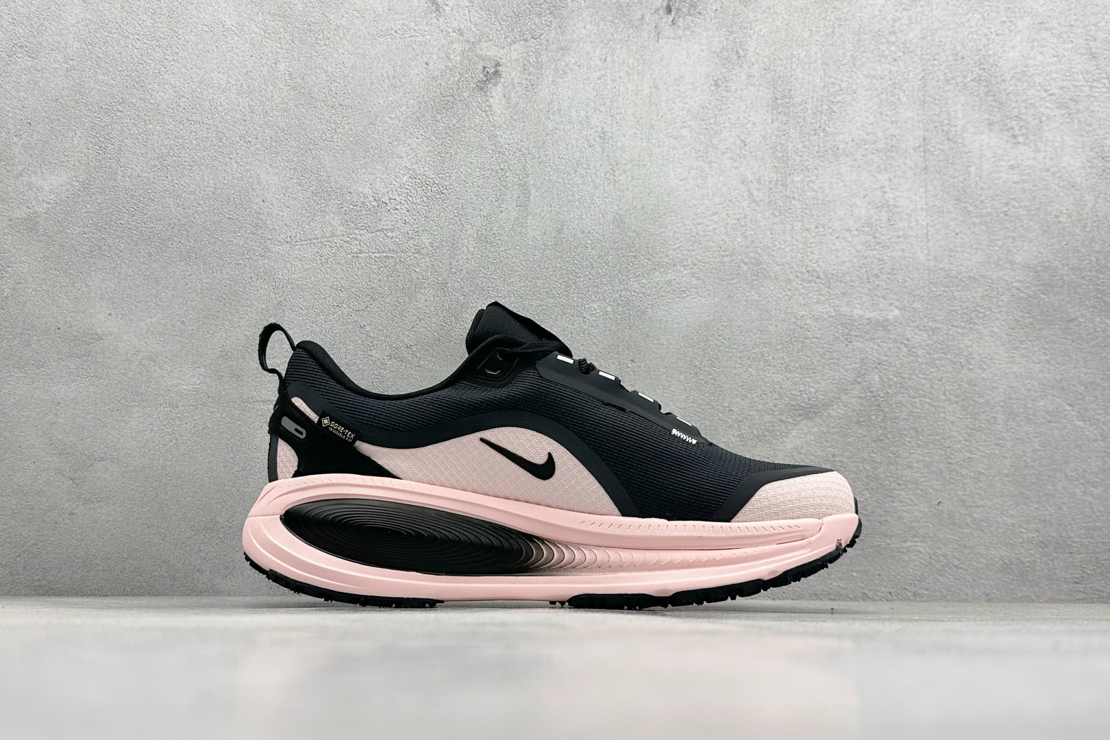 180 FS版Nike Air Zoom Vomero 18 GTX 缓震休闲跑鞋 HQ7002-003