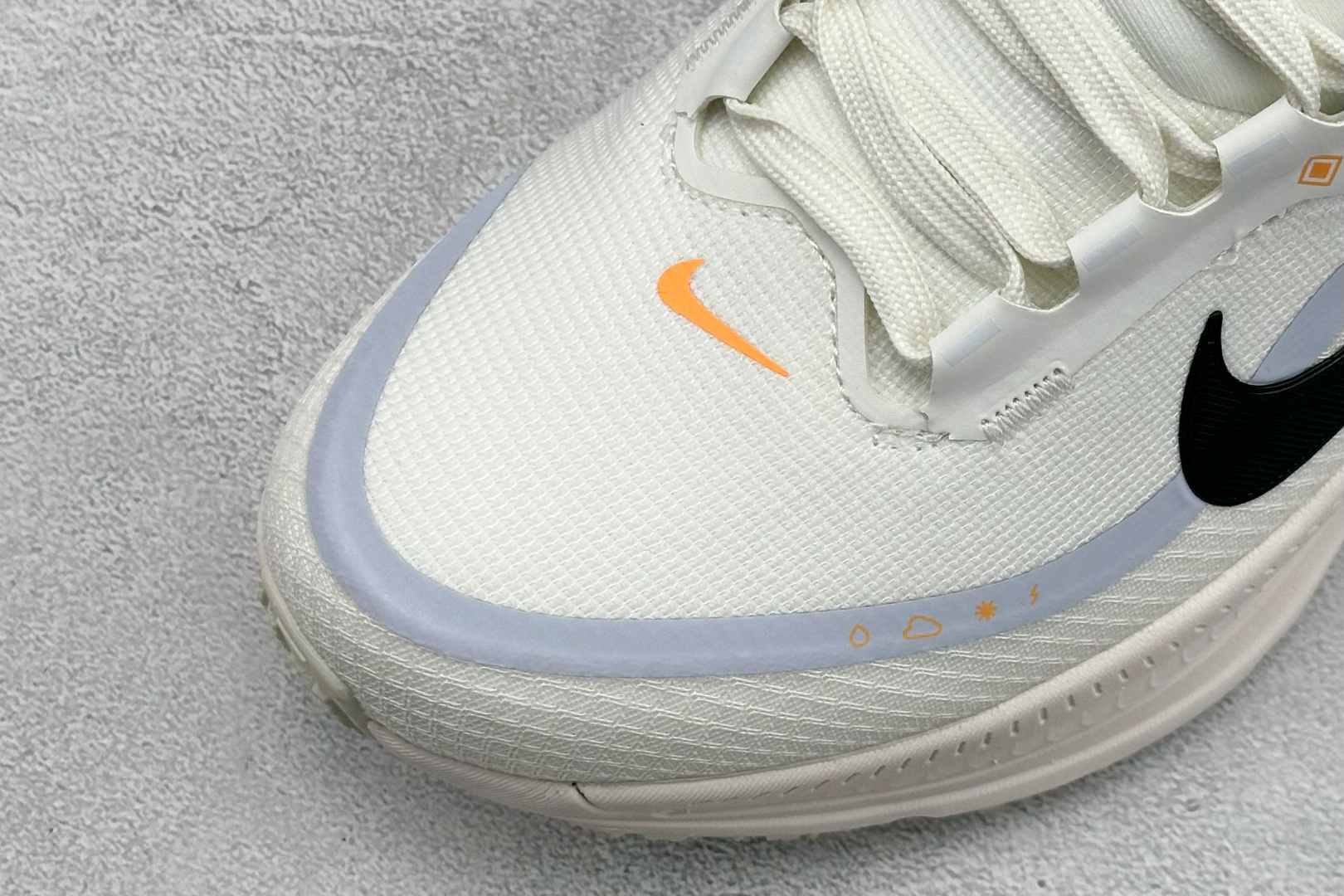 180 FS版Nike Air Zoom Vomero 18 GTX 缓震休闲跑鞋 HQ7001-100