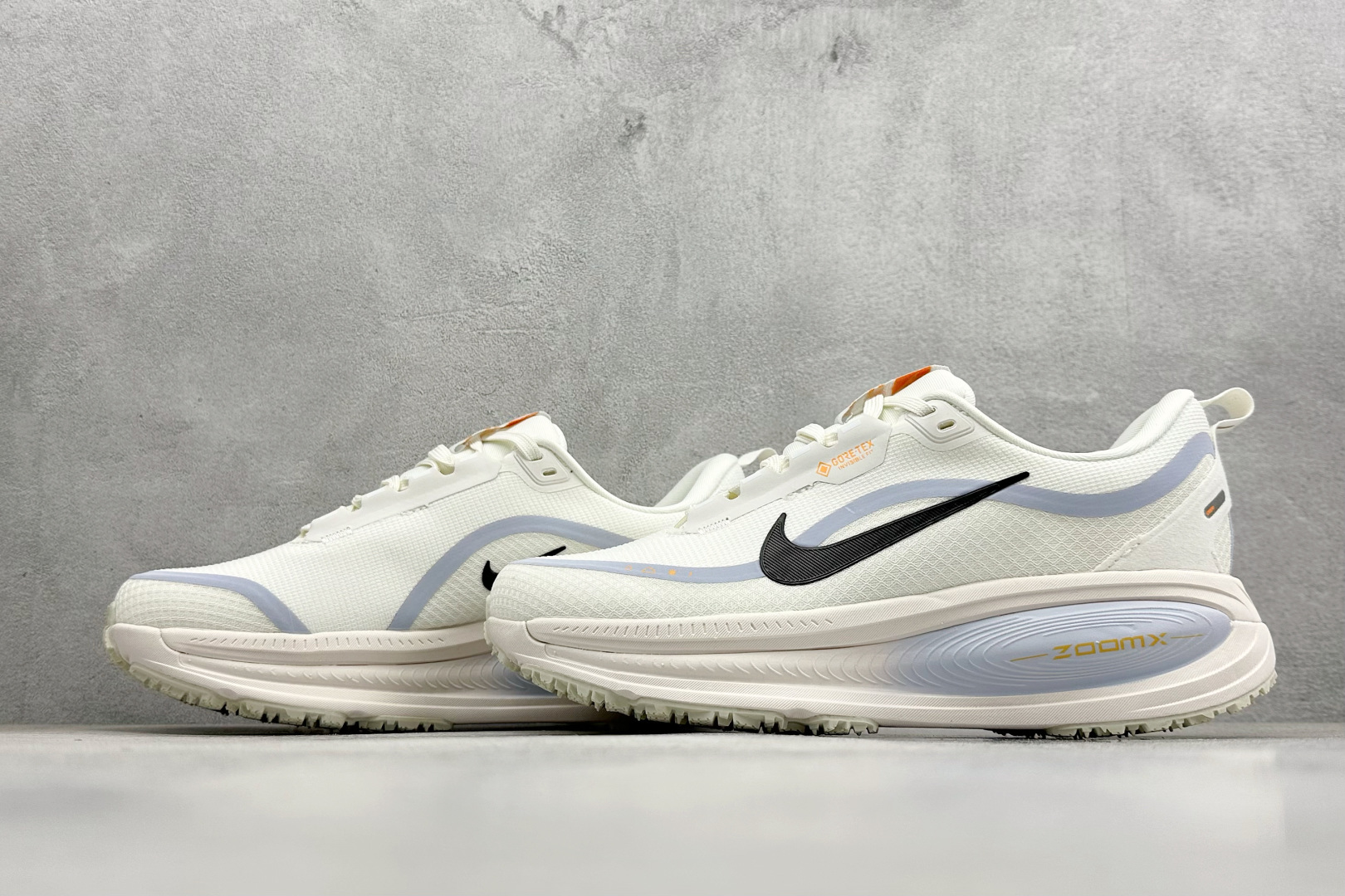 180 FS版Nike Air Zoom Vomero 18 GTX 缓震休闲跑鞋 HQ7001-100