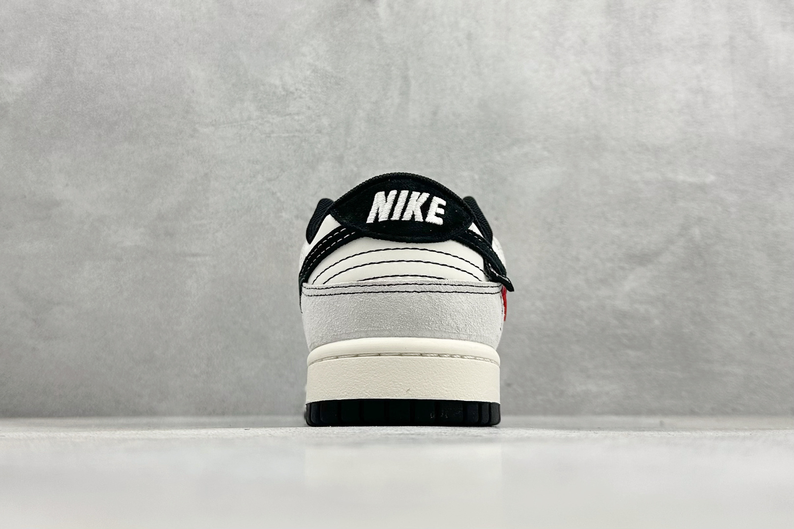 280 XC版Nike SB Dunk Low LV联名 灰猪八红黑小勾 周年高端定制 低帮休闲板鞋 CX5050-Y11