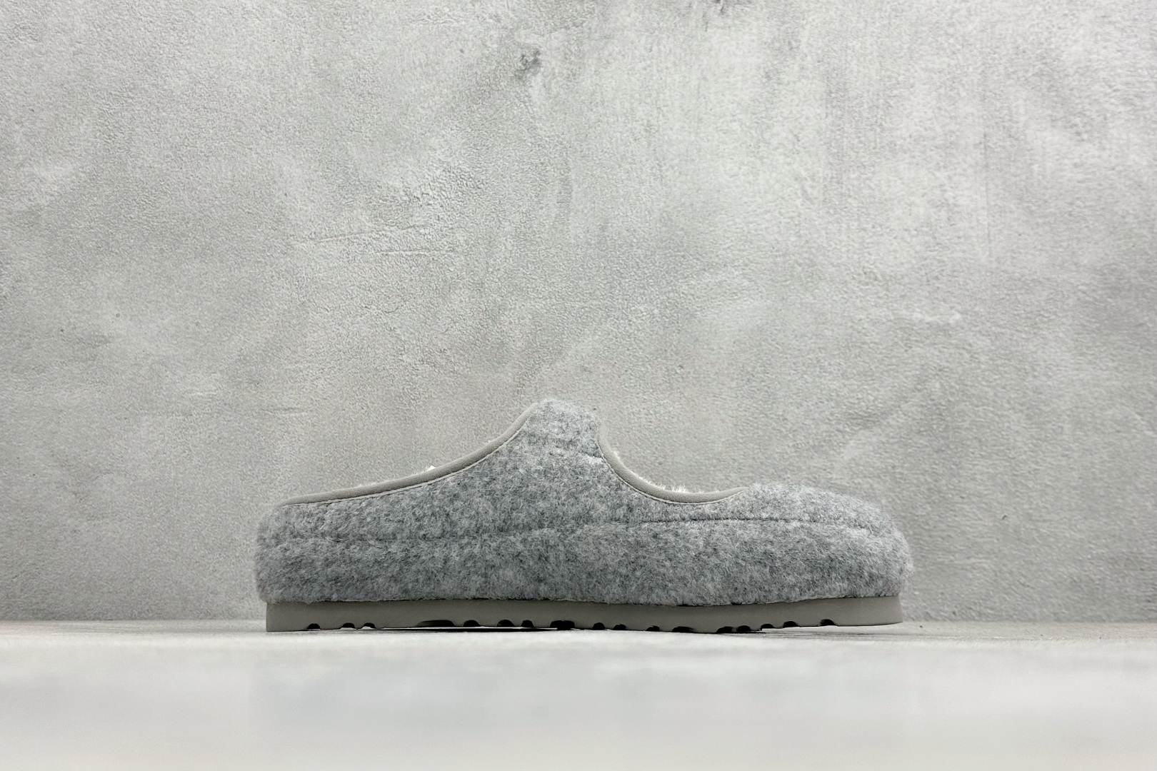 240 UGG 秋冬羊皮毛一体雪地靴 088-1-GRAY