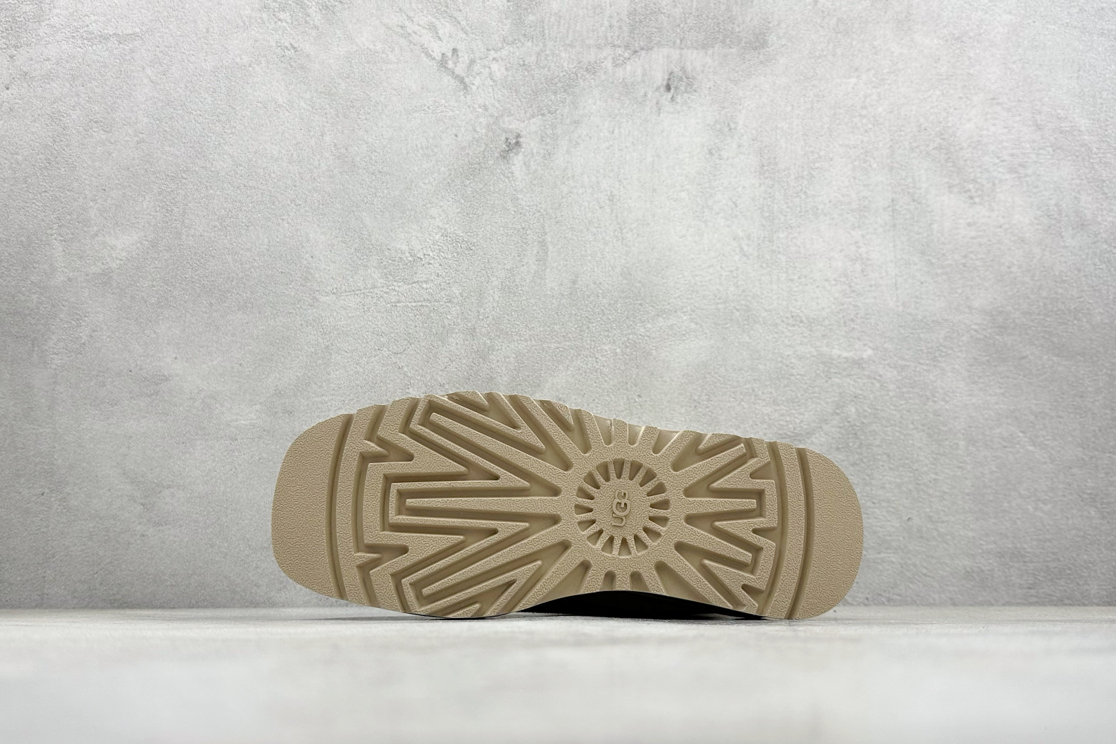 330 UGG 切尔西一体靴 全鞋采用ZP同厂 隆丰A级澳洲进口羊皮毛一体 1173258