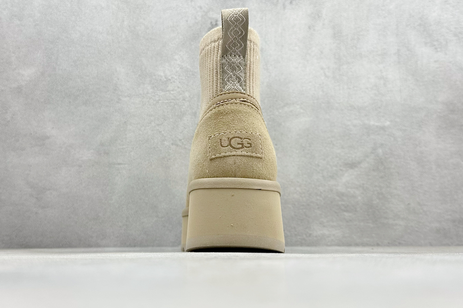 330 UGG 切尔西一体靴 全鞋采用ZP同厂 隆丰A级澳洲进口羊皮毛一体 1173258