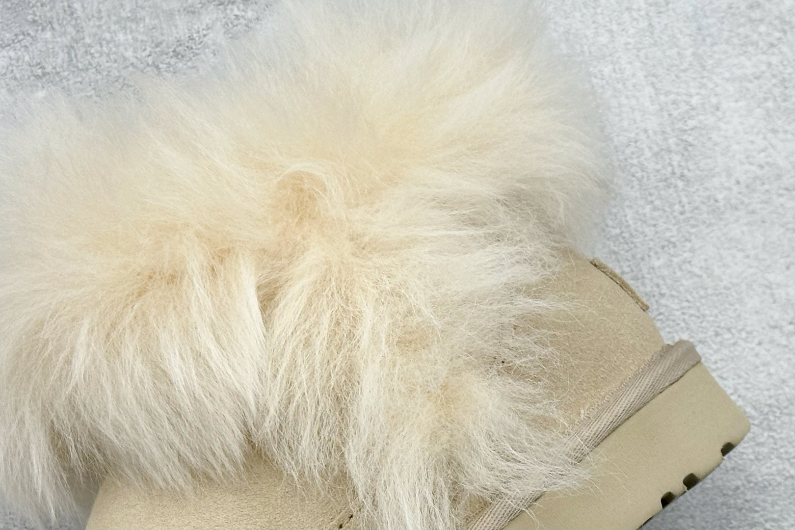 300 UGG W CLASSIC ULTRA MINI CHALET 新款一体雪地靴 1173832