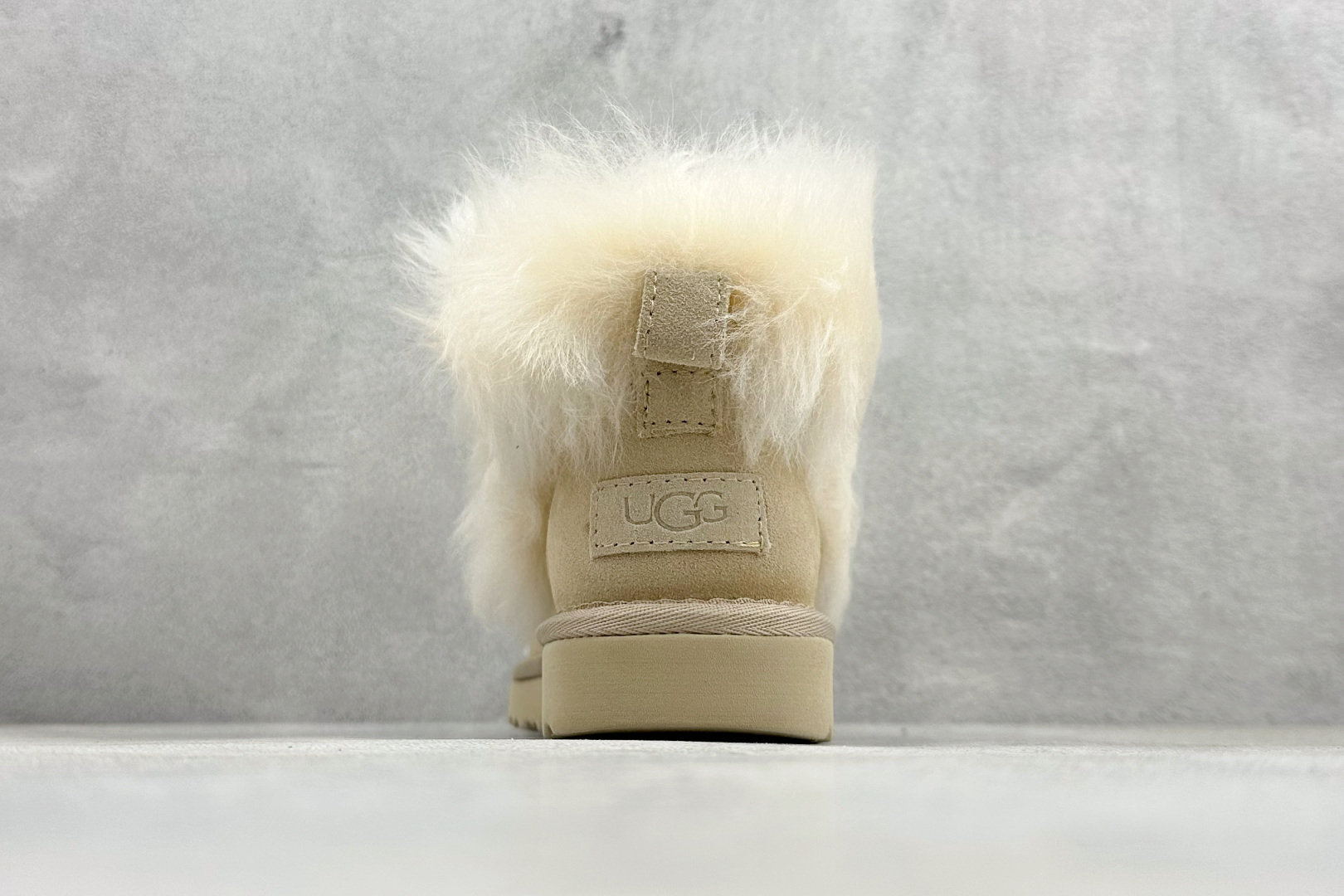 300 UGG W CLASSIC ULTRA MINI CHALET 新款一体雪地靴 1173832