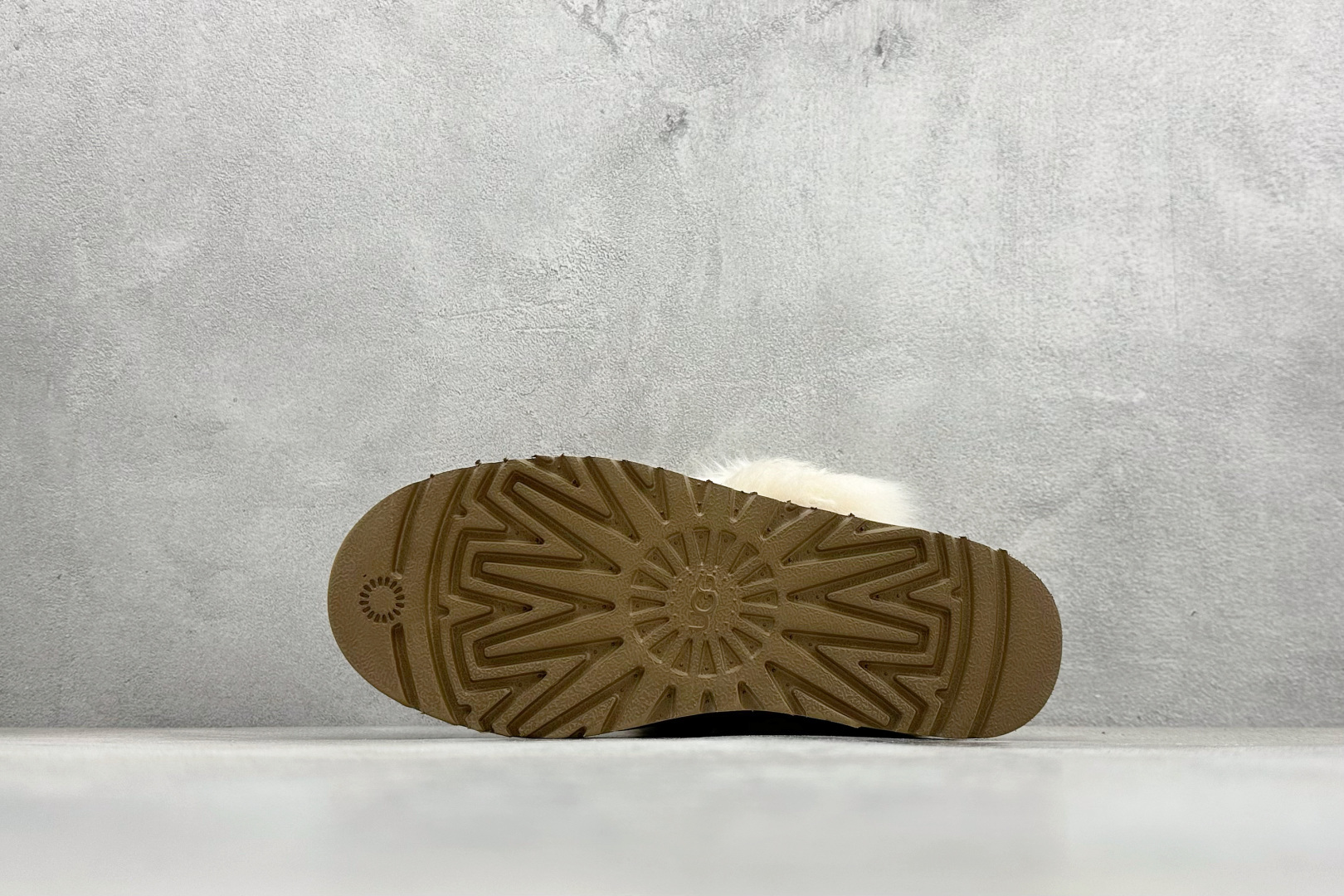 280 UGG DISQUETTE CHALET 蒂茨库特 百搭舒适 EVA包头拖鞋 1173930