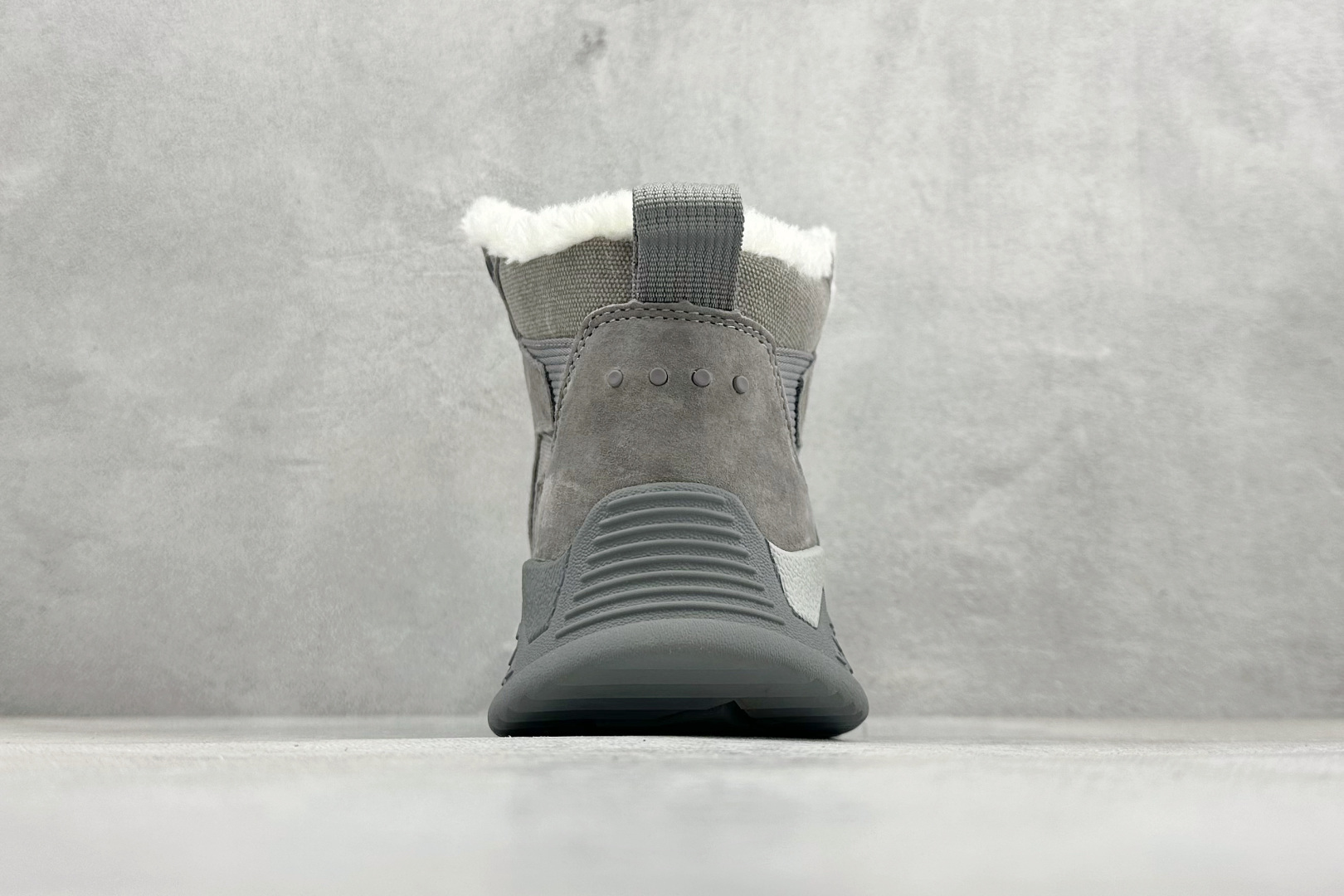 280 UGG Tasman Weather Hybrid 塔斯曼混合系列户外中帮休闲马丁靴雪地靴 U6136