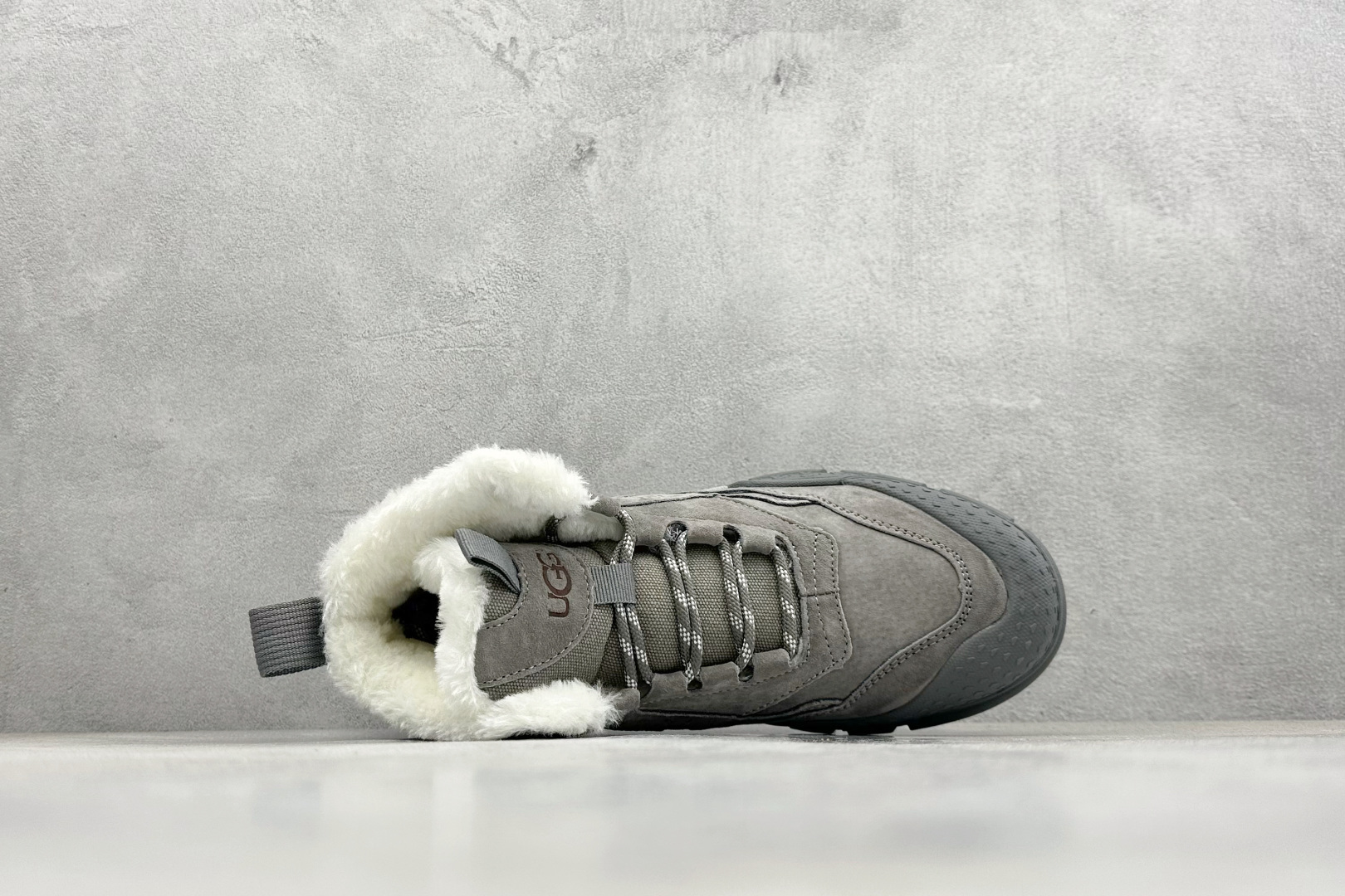 280 UGG Tasman Weather Hybrid 塔斯曼混合系列户外中帮休闲马丁靴雪地靴 U6136