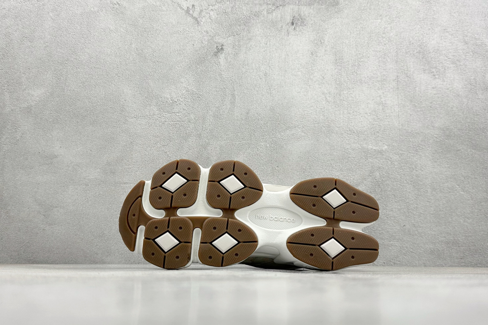 210 New Balance 9060 复古休闲运动老爹鞋 U9060ASP