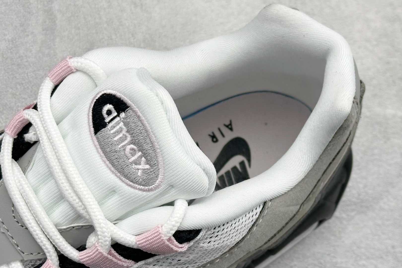 200 Nike Air Max 95 灰粉色 HJ5996-001
