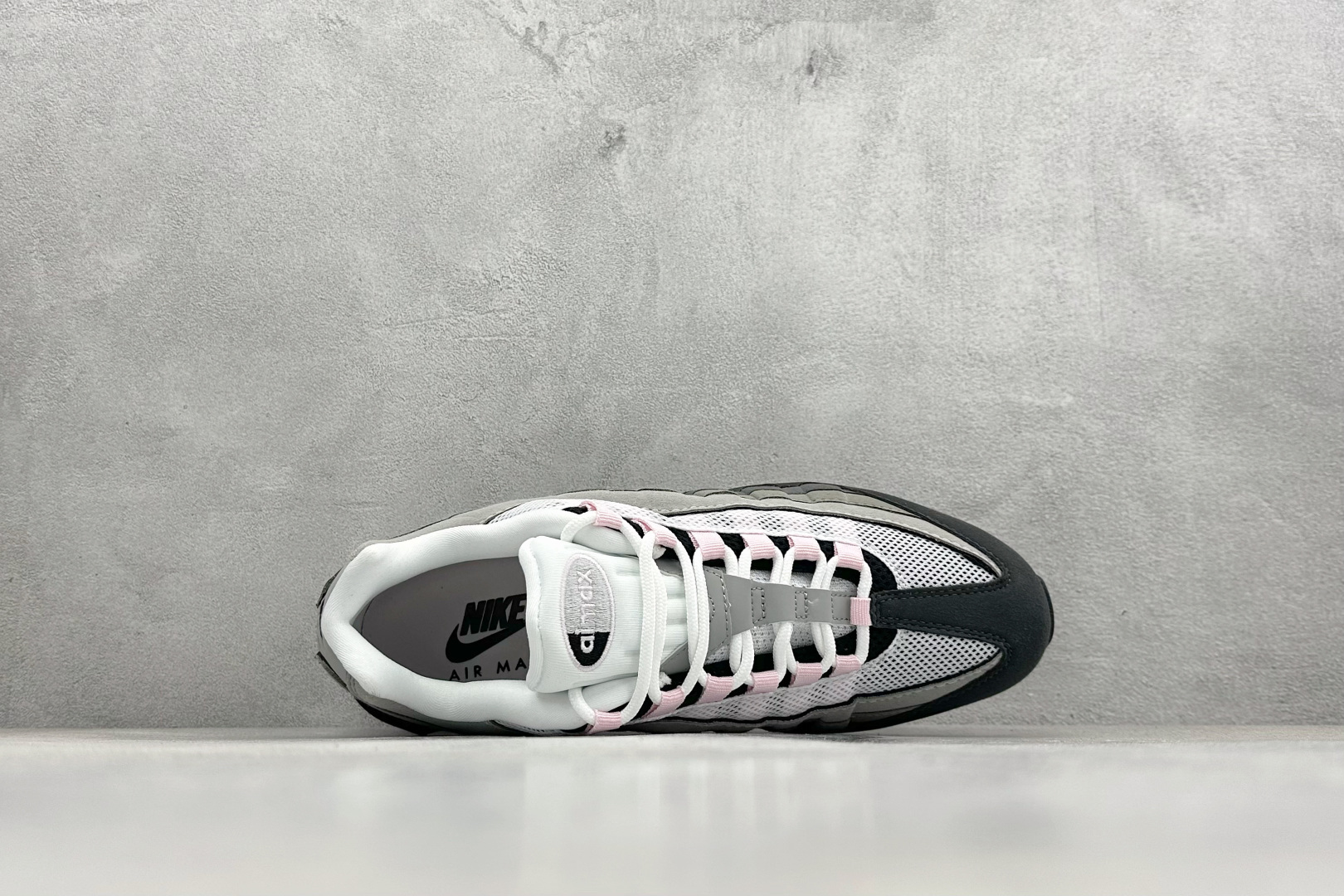 200 Nike Air Max 95 灰粉色 HJ5996-001