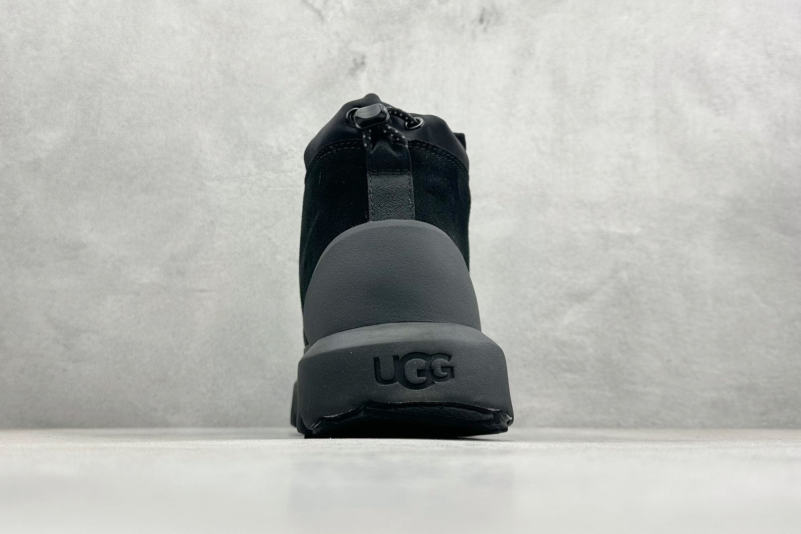 290 UGG 秋冬经典户外塔斯曼雪地靴 1143991