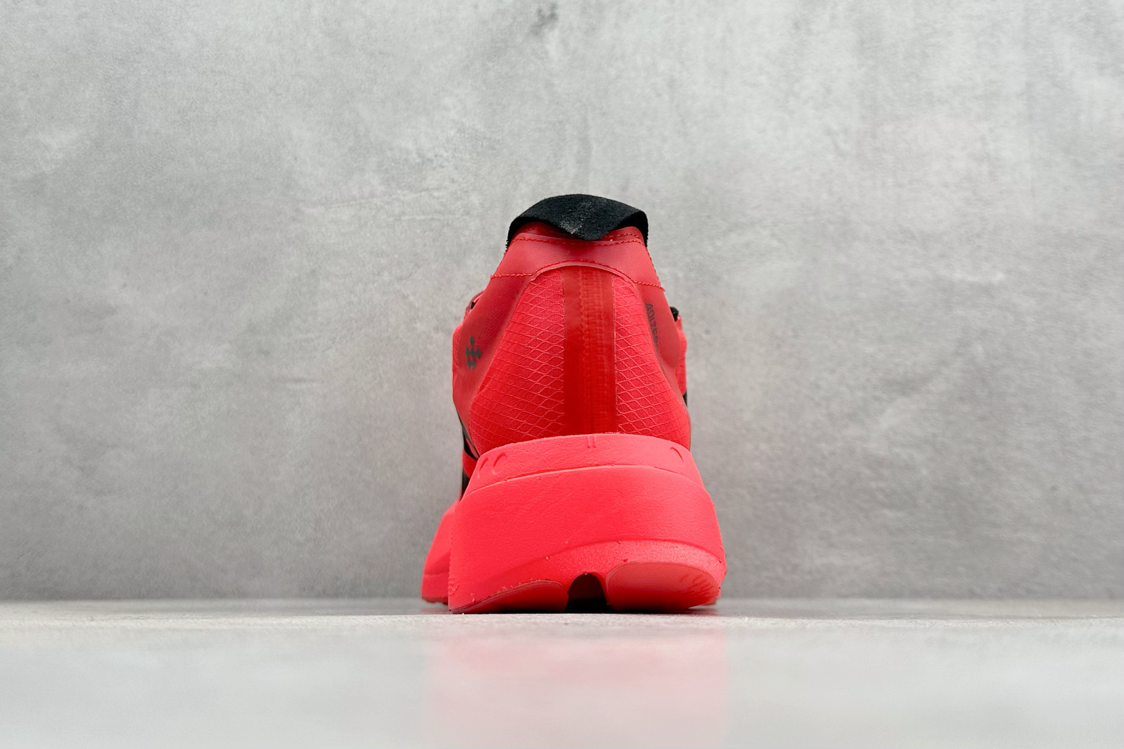 260 AdidAdizero Adios 4 M 阿迪透气轻盈低帮跑步鞋 JR6368