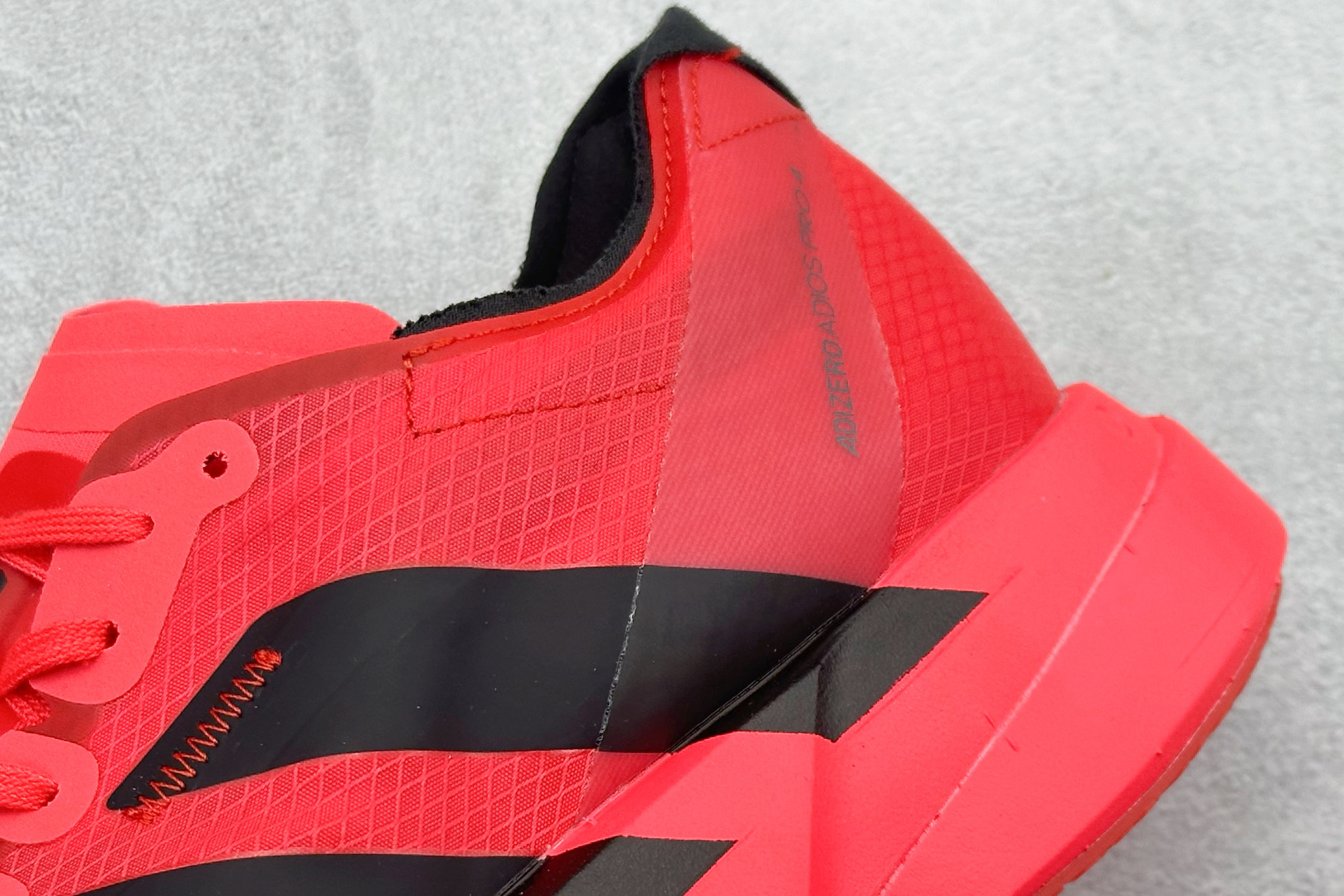 260 AdidAdizero Adios 4 M 阿迪透气轻盈低帮跑步鞋 JR6368