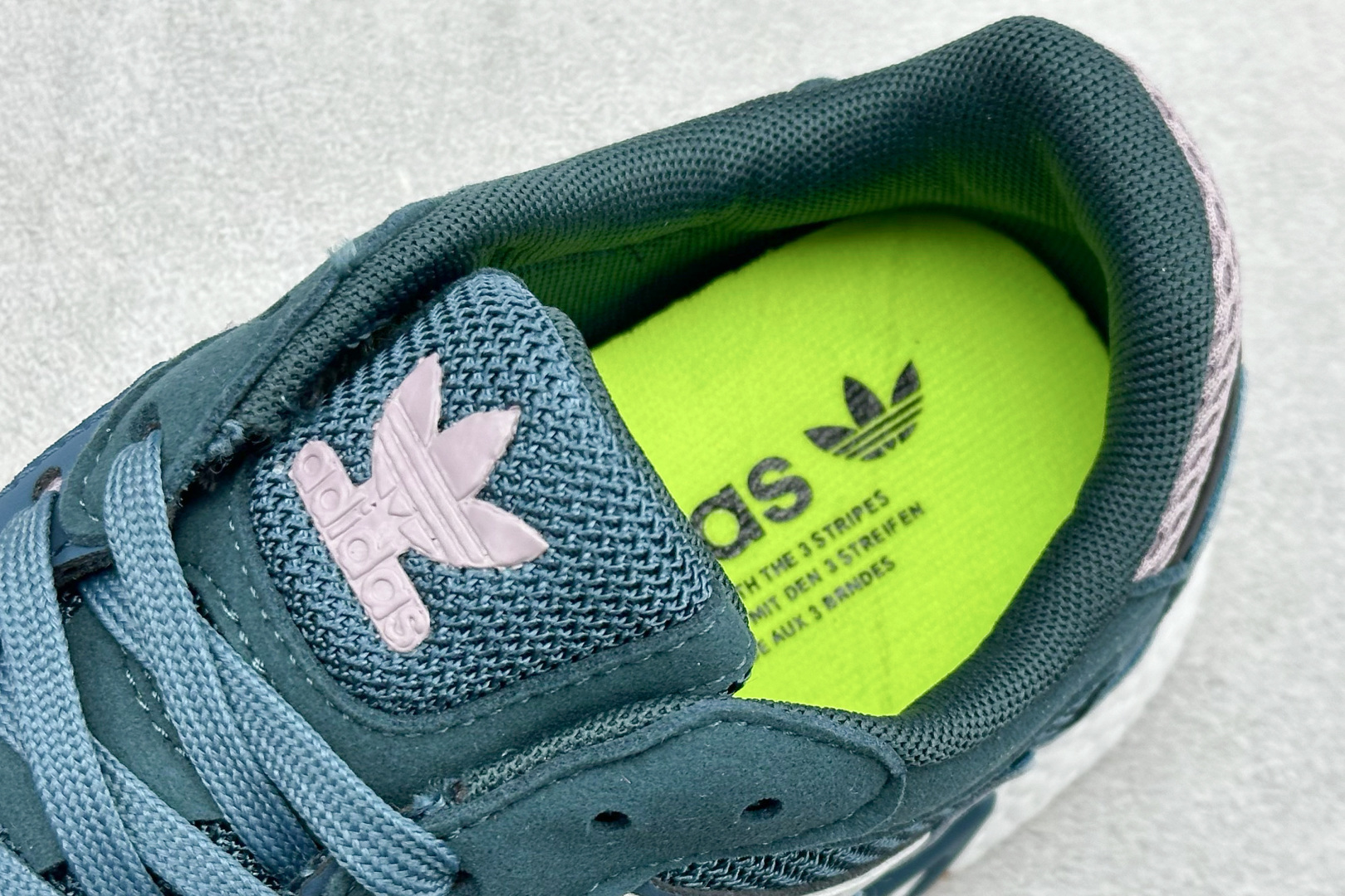 170 AdidTreRun Boo真爆米花复古休闲运动跑步鞋 EF0518