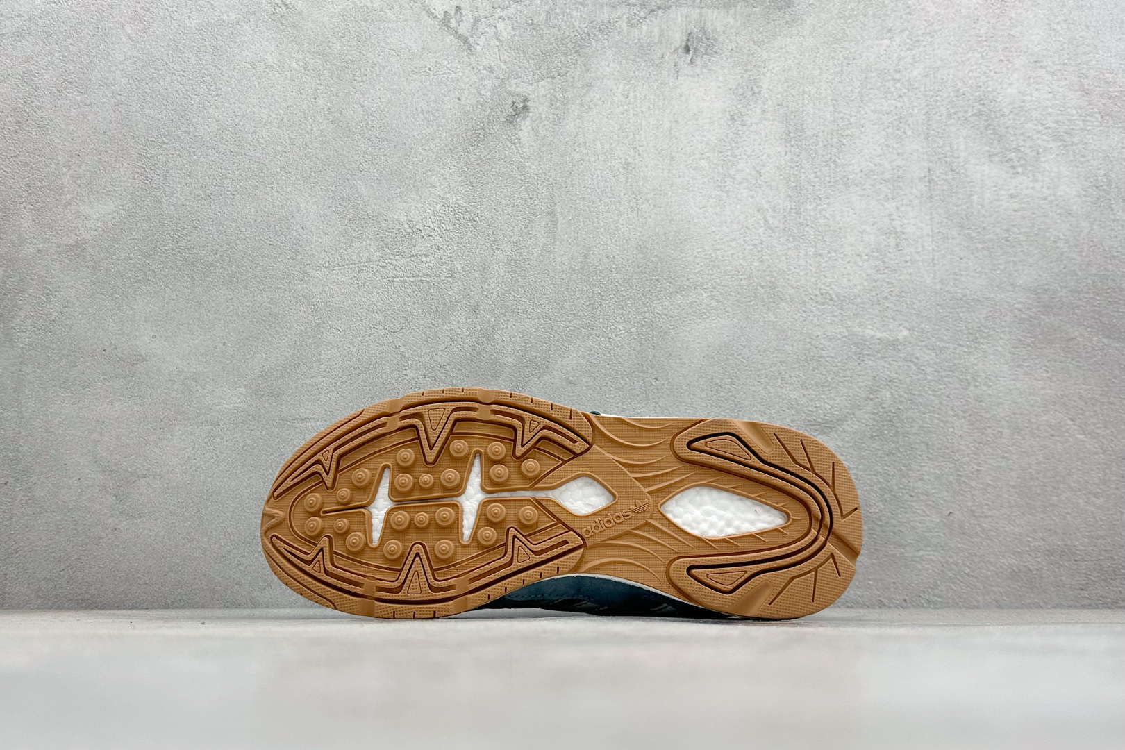 170 AdidTreRun Boo真爆米花复古休闲运动跑步鞋 EF0518