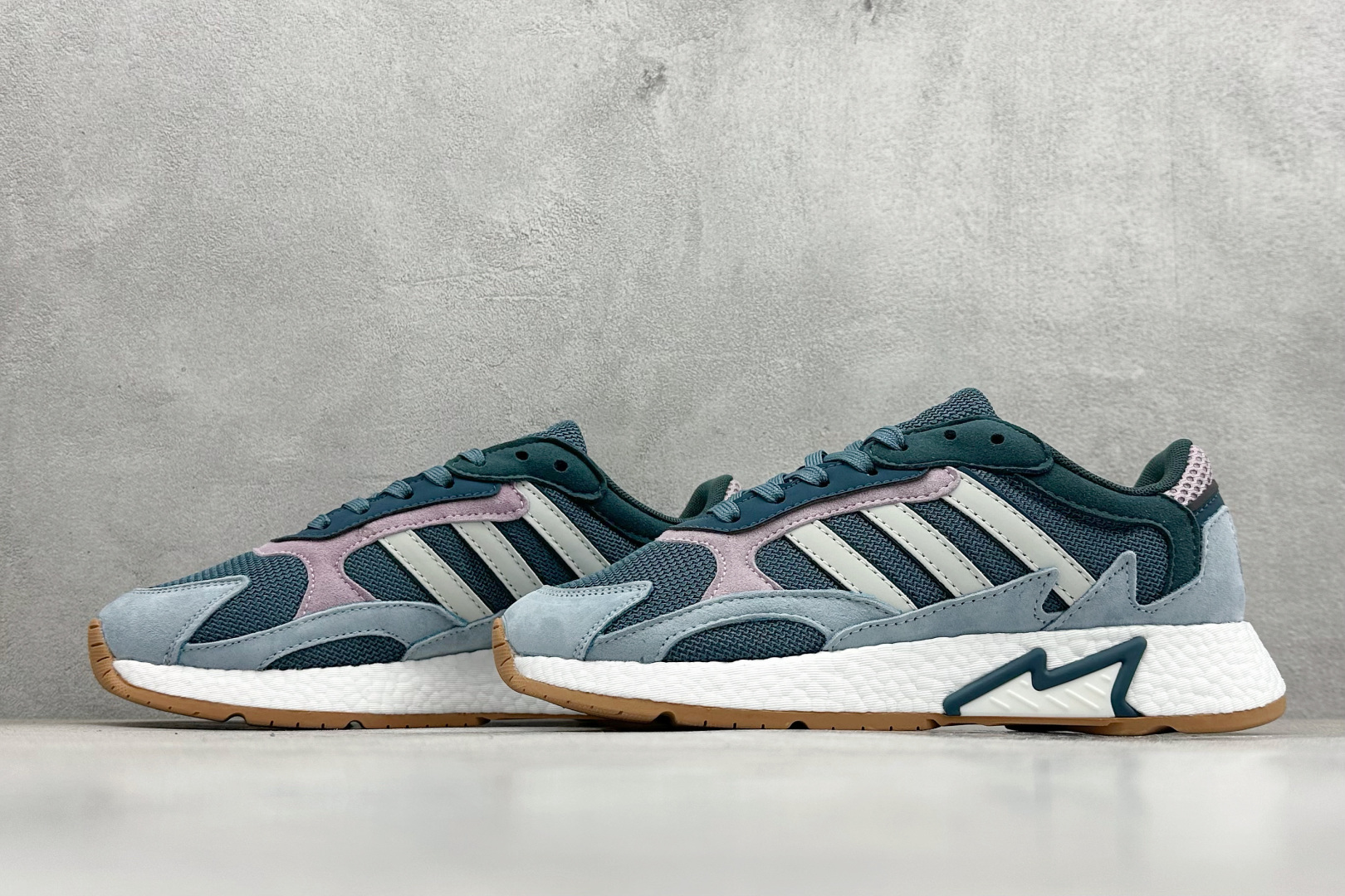 170 AdidTreRun Boo真爆米花复古休闲运动跑步鞋 EF0518