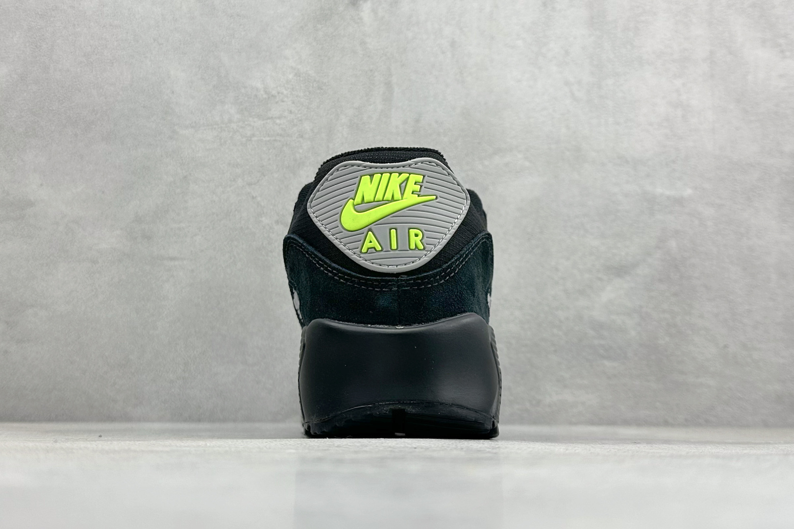 180 NK Air MAX 90 气垫复古减震跑步鞋 FN6958-101