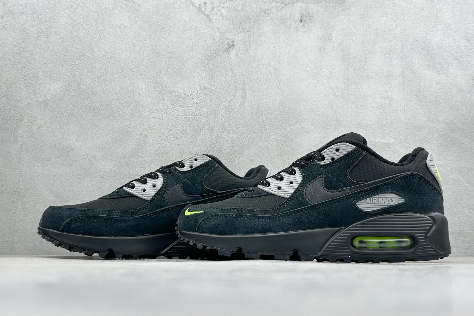 180 NK Air MAX 90 气垫复古减震跑步鞋 FN6958-101