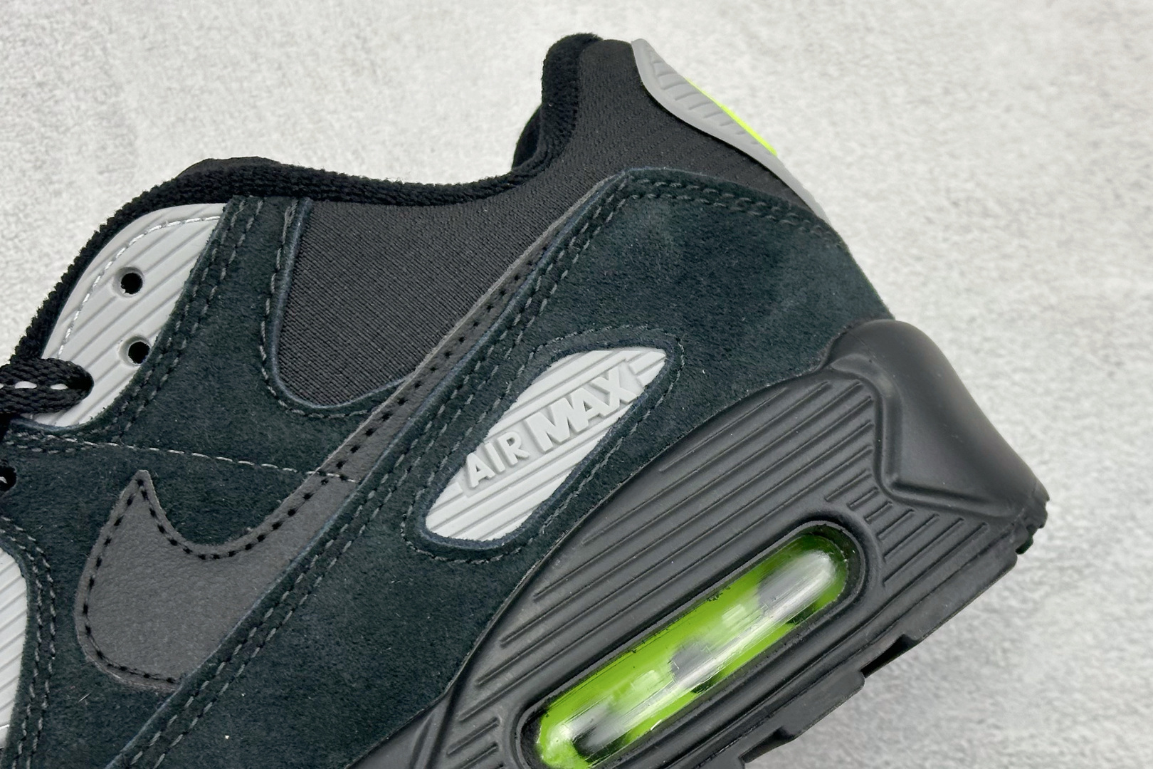 180 NK Air MAX 90 气垫复古减震跑步鞋 FN6958-101