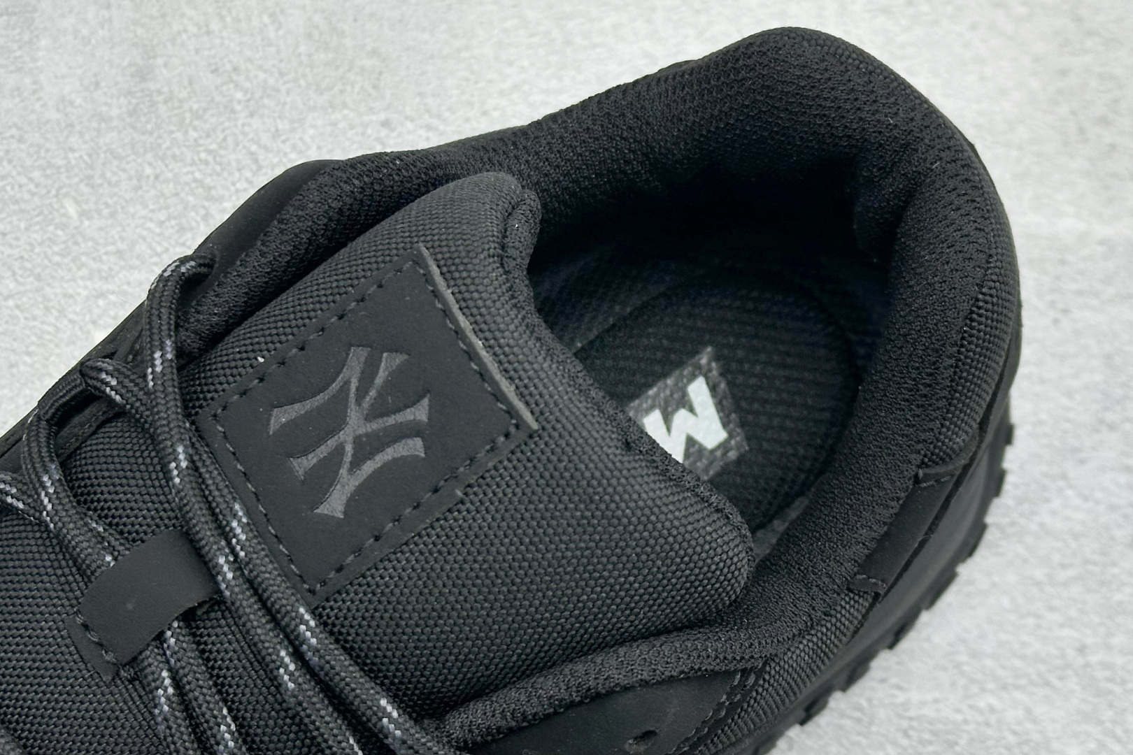 180 NY版MLB Trophy Vintage LT 纽约洋基队 休闲运动鞋 3ASXT035N