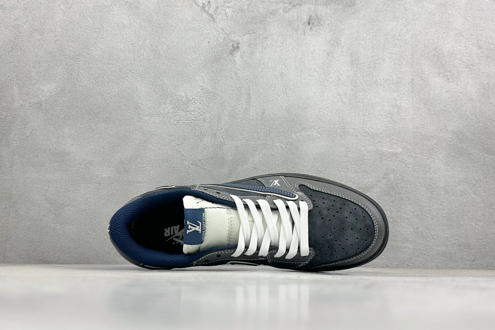 280 XC版Travis Scott x Fragment Design x Jordan Air Jordan 1 Low SP “LV联名——墨兰灰” DZ5899-024