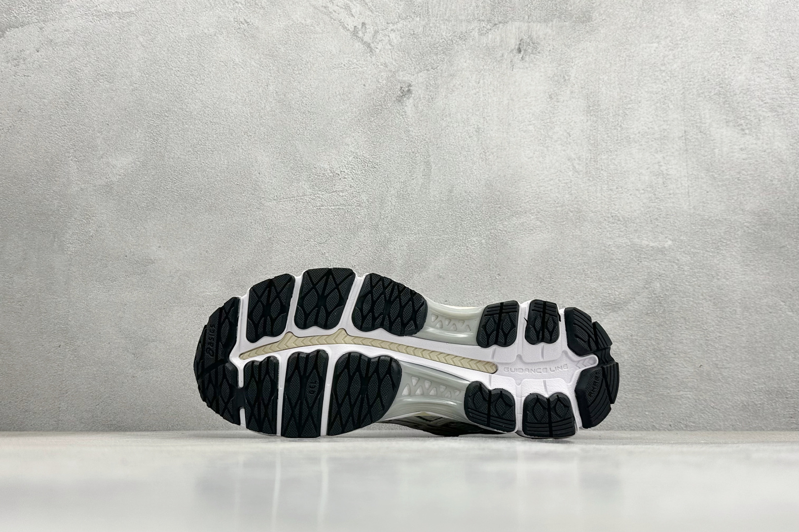 200 CH版Asics Gel-Kayano 12.1 亚瑟士 运动休闲透气专业跑鞋 1203A555-101