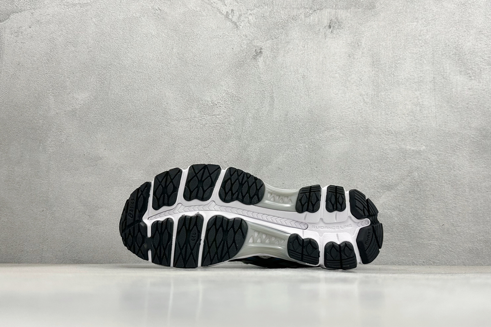 200 CH版Asics Gel-Kayano 12.1 亚瑟士 运动休闲透气专业跑鞋 1203A807-100