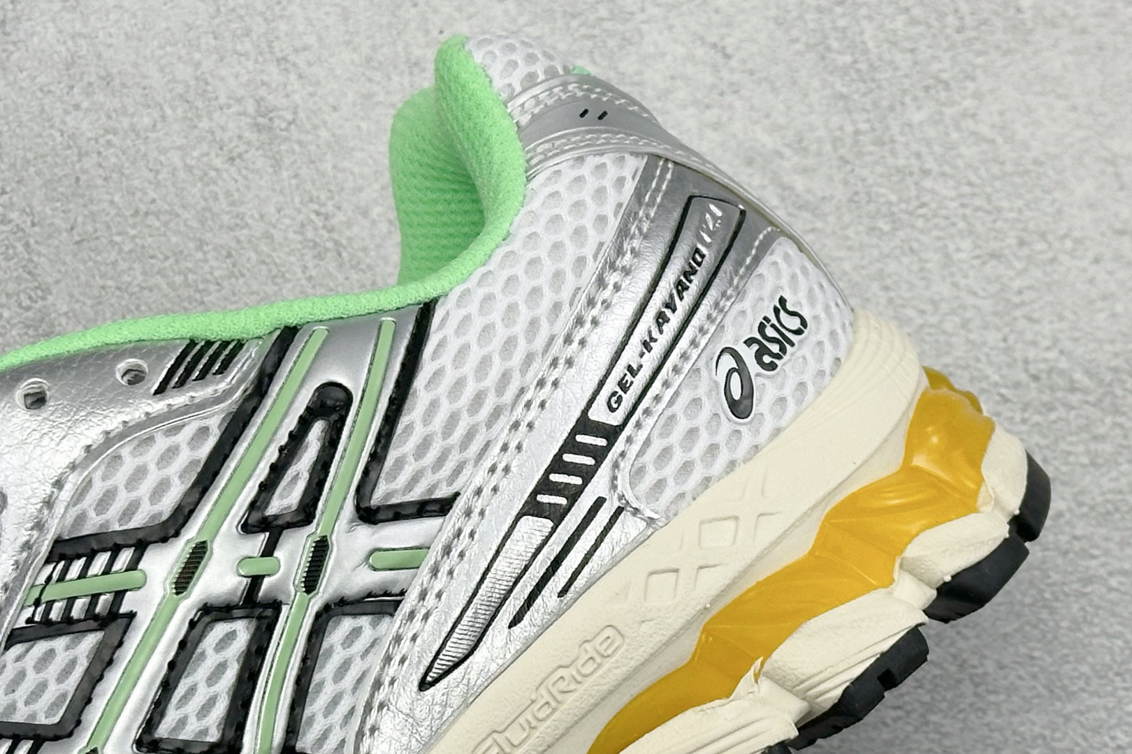 200 CH版Asics Gel-Kayano 12.1 亚瑟士 运动休闲透气专业跑鞋 1203A827-101