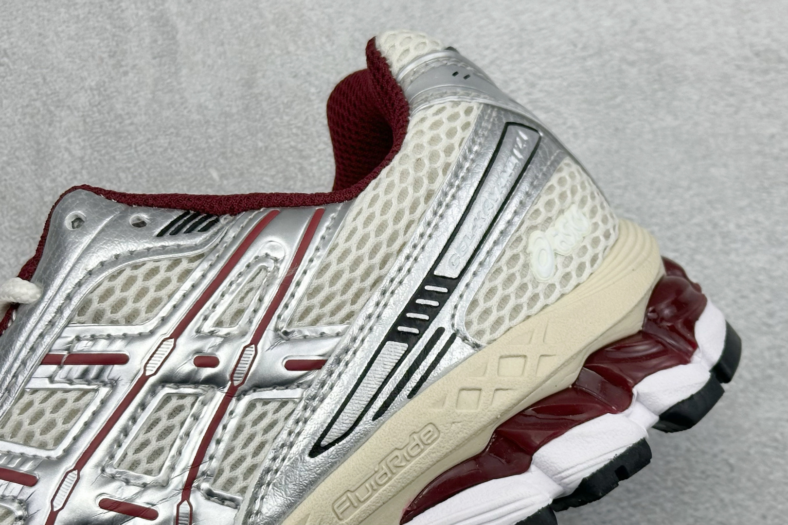 200 CH版Asics Gel-Kayano 12.1 亚瑟士 运动休闲透气专业跑鞋 1203A759-102