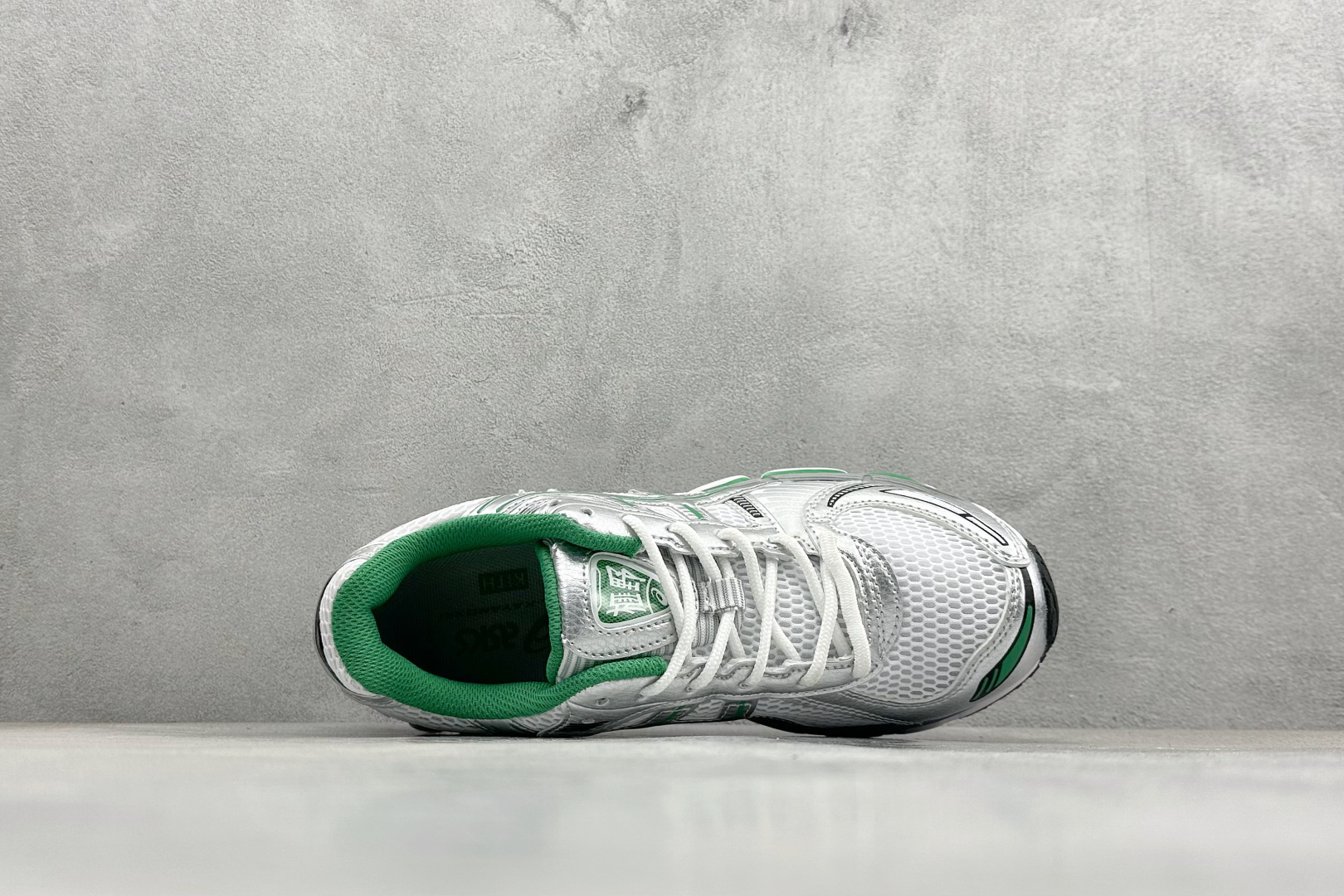 200 CH版Asics Gel-Kayano 12.1 亚瑟士 运动休闲透气专业跑鞋 1203A759-100