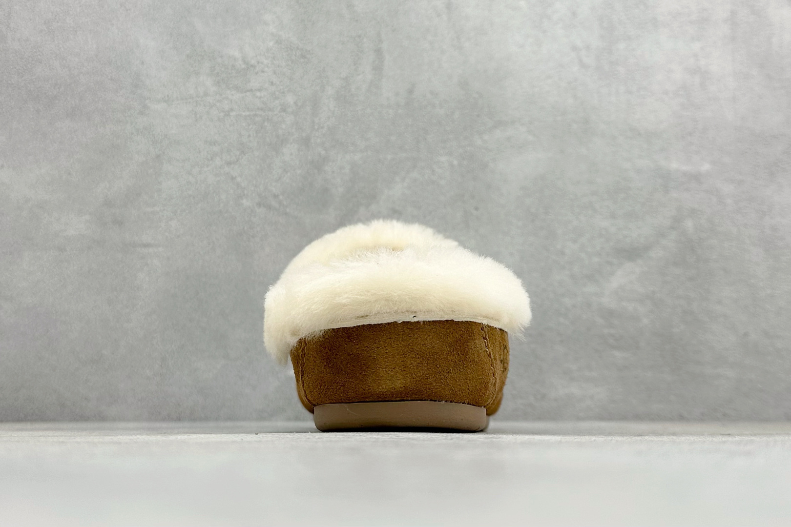 260 UGG 百搭单品 东莞纯原UGG 秋冬羊皮毛一脚蹬懒人鞋 1171391-CHE