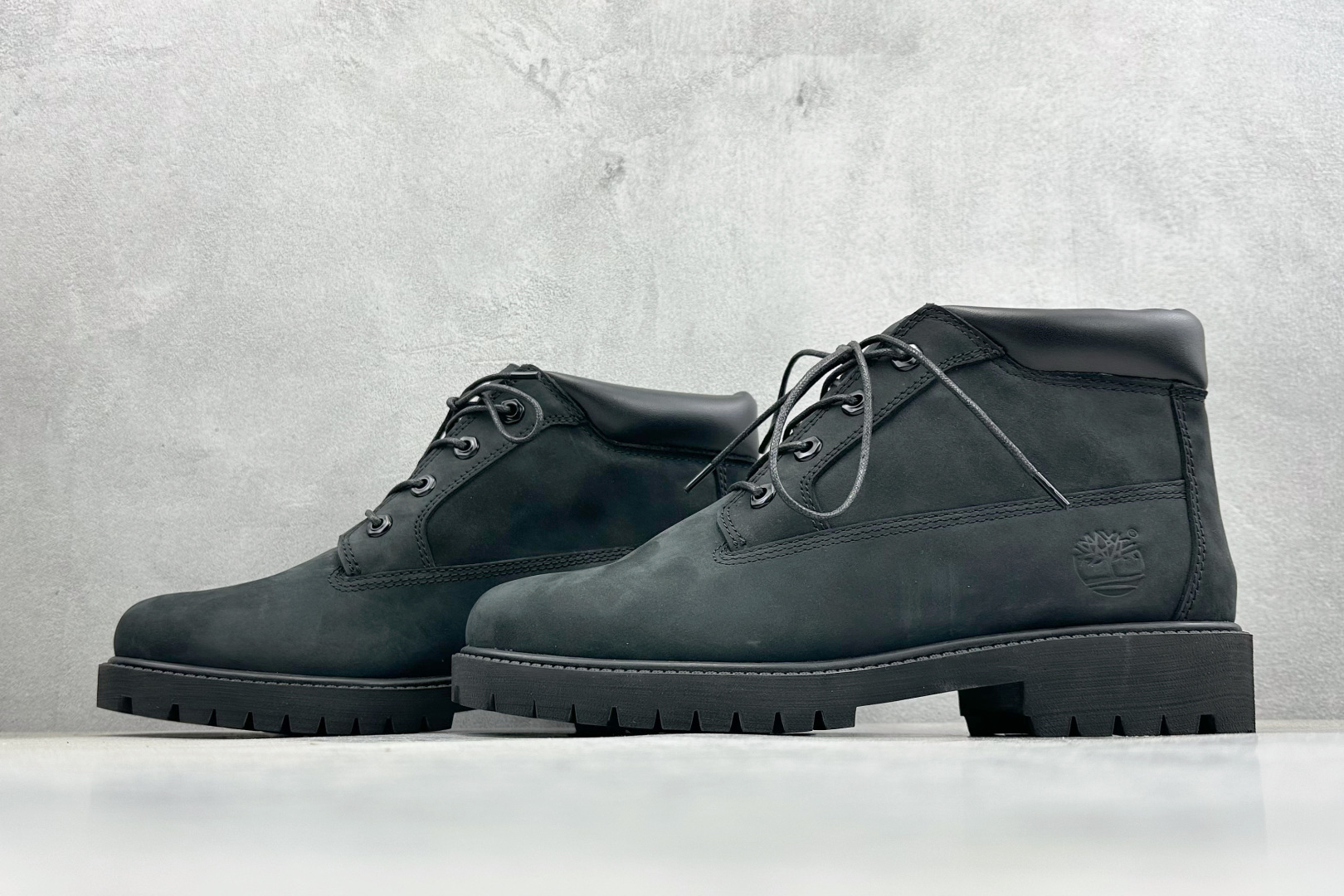 360 添柏岚／天伯伦Timberland Men's Classic Oxford Waterproof Boots男款低帮防水沙漠工装休闲马丁低靴“黑武士泥灰”TB073537-001