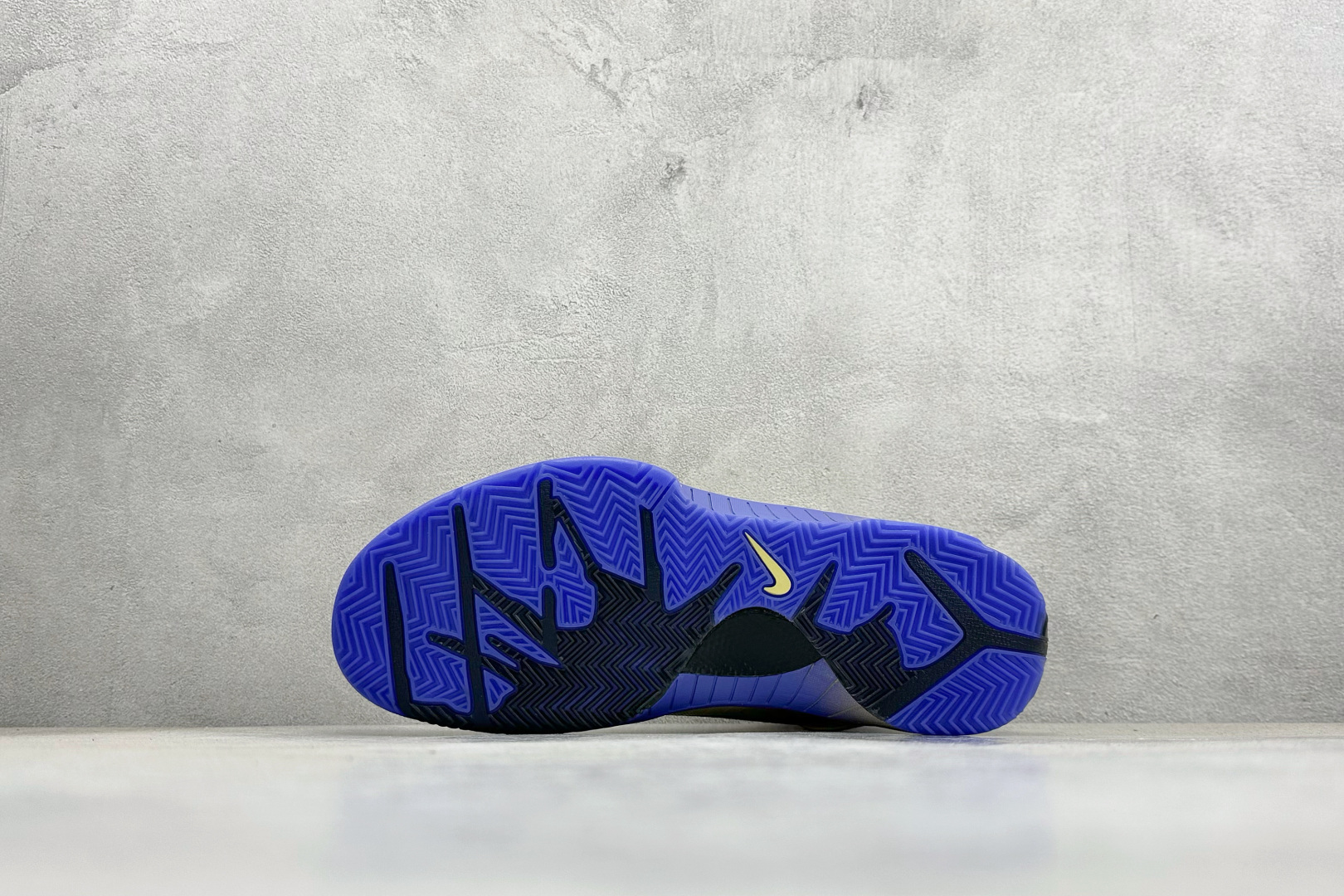 350 灭世Nike Zoom Kobe 4 ZK4 科比四代 IM2532-701