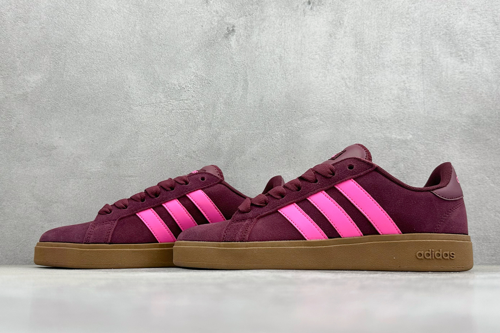 150 AD Grand Court Base 00s 复古轻便休闲低帮板鞋 JQ3598