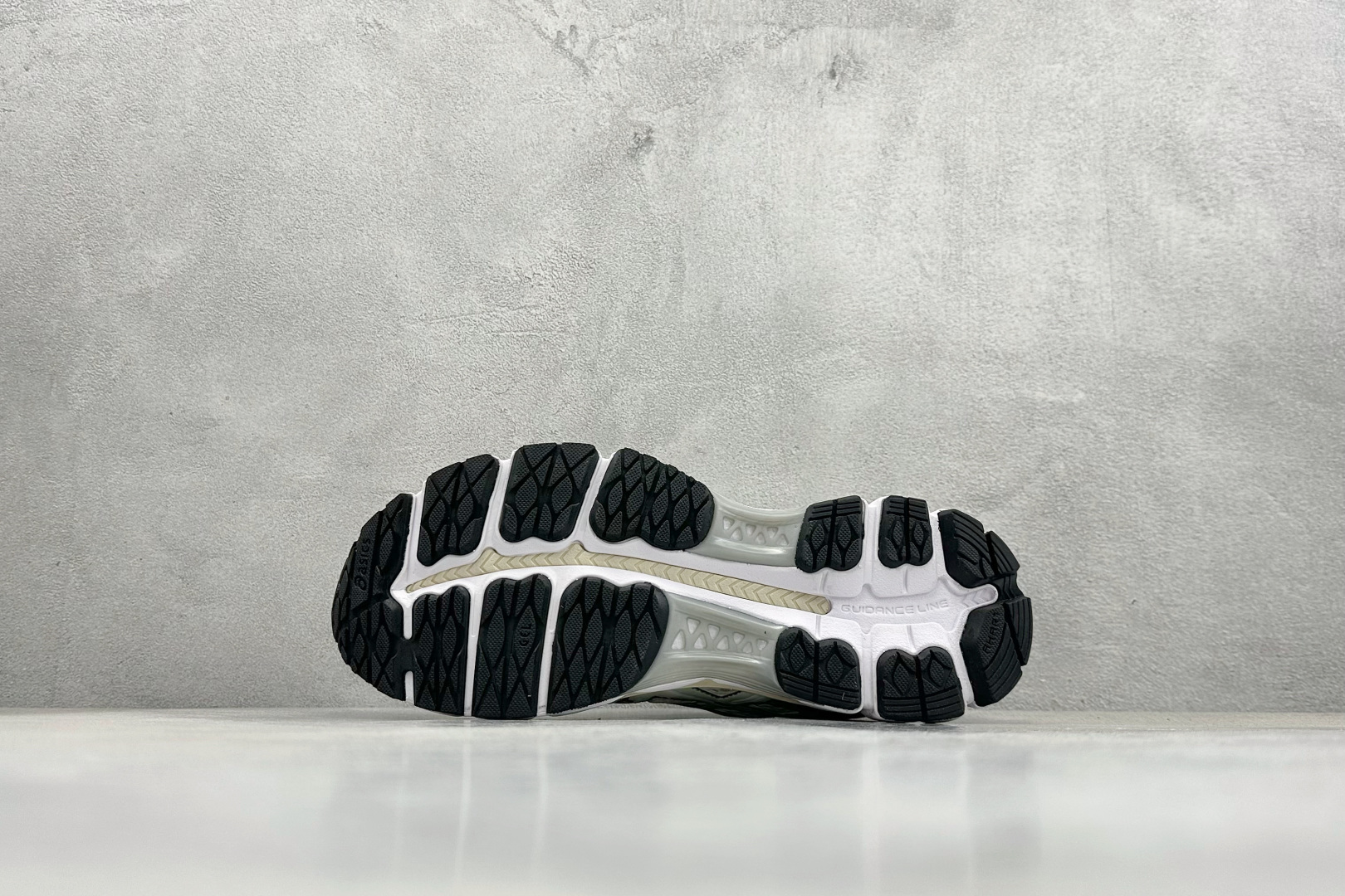 200 CH版Asics Gel-Kayano 12.1 亚瑟士 运动休闲透气专业跑鞋 1203A555-100