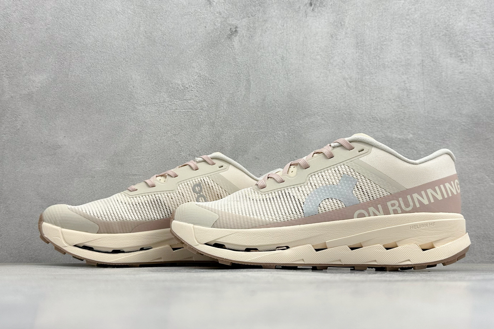 170 XD版On昂跑 Cloud 3 户外街头机能风跑步鞋 3MF3023