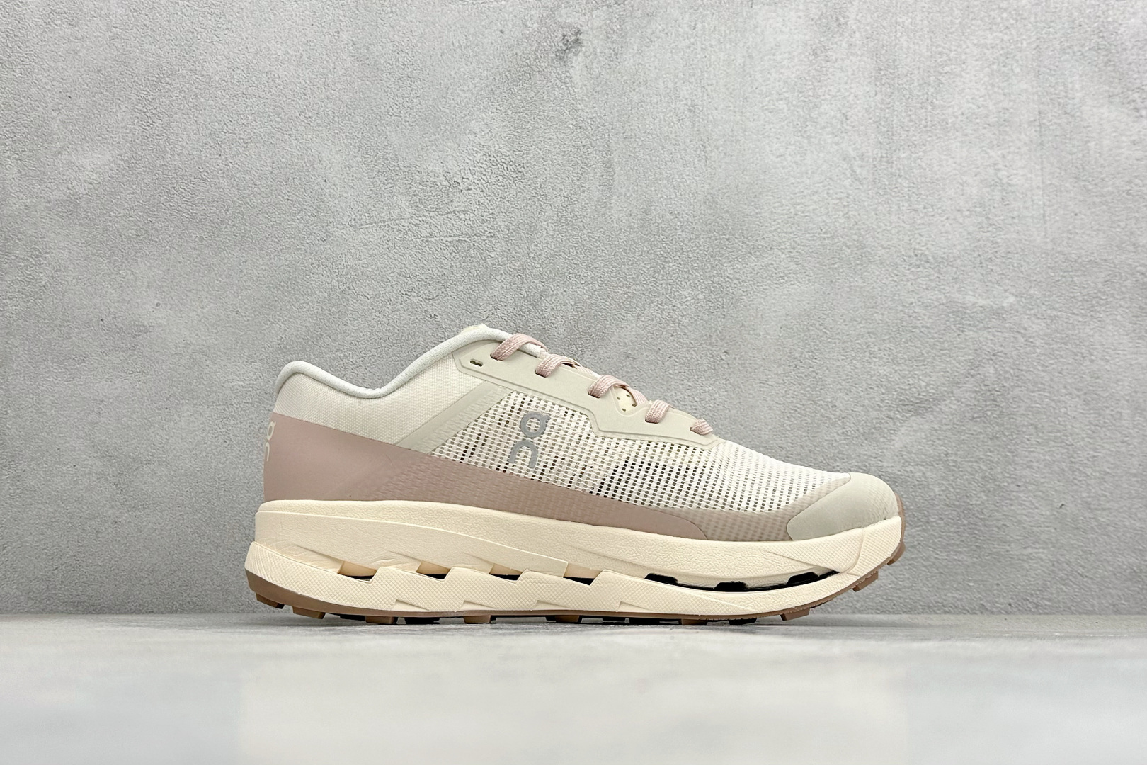 170 XD版On昂跑 Cloud 3 户外街头机能风跑步鞋 3MF3023