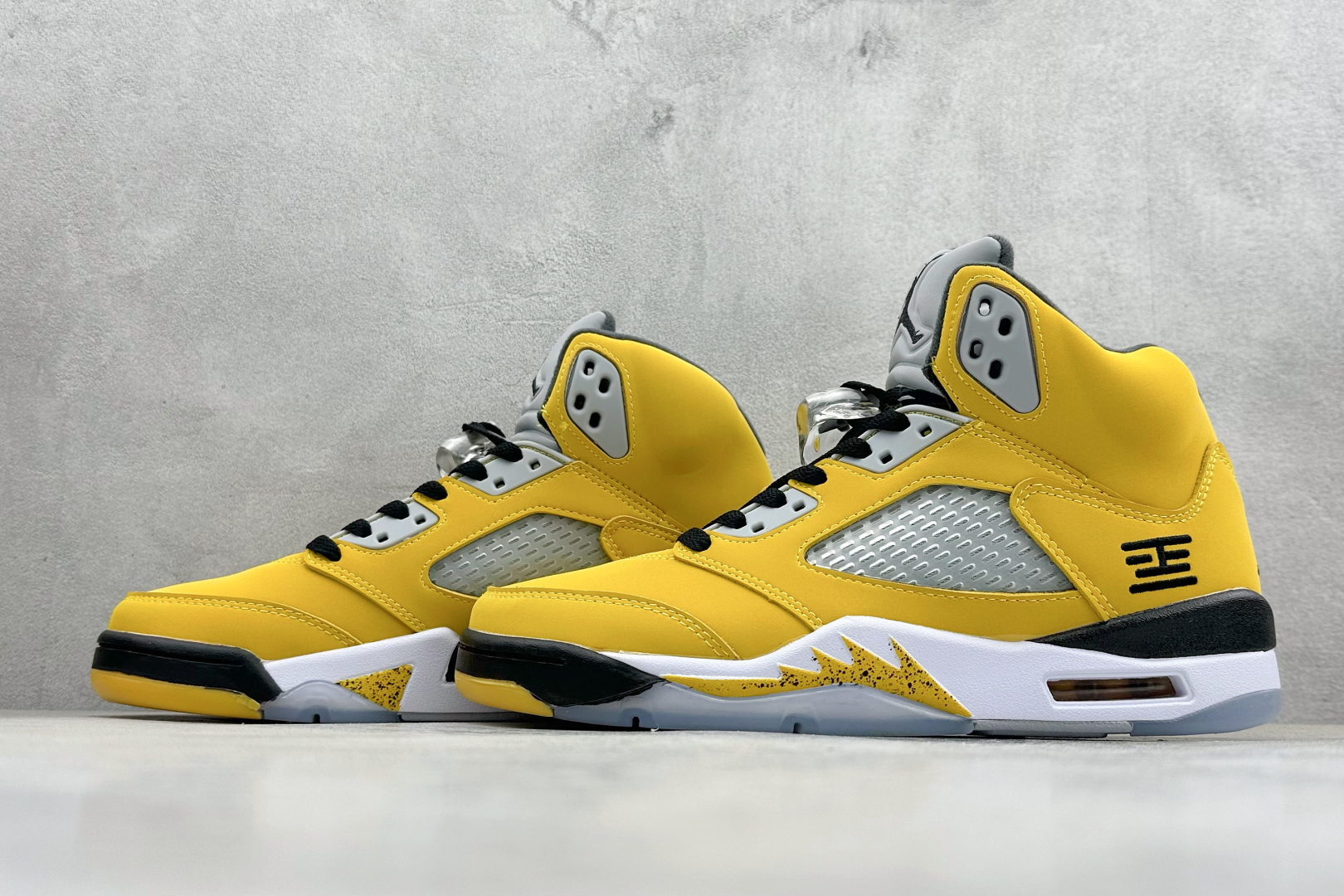 280 KW版Air Jordan 5 Retro”Tokyo”T23 乔丹5代东京联名黄黑 高帮篮球鞋 IO3372-700