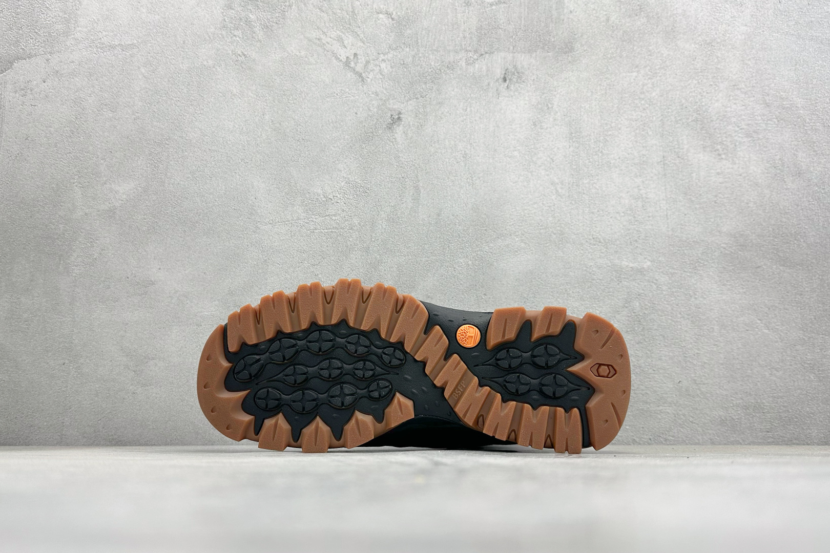 240 Timberland 添柏岚 Madds 户外休闲工装靴 冬季保温久穿耐磨 TB0A68MR