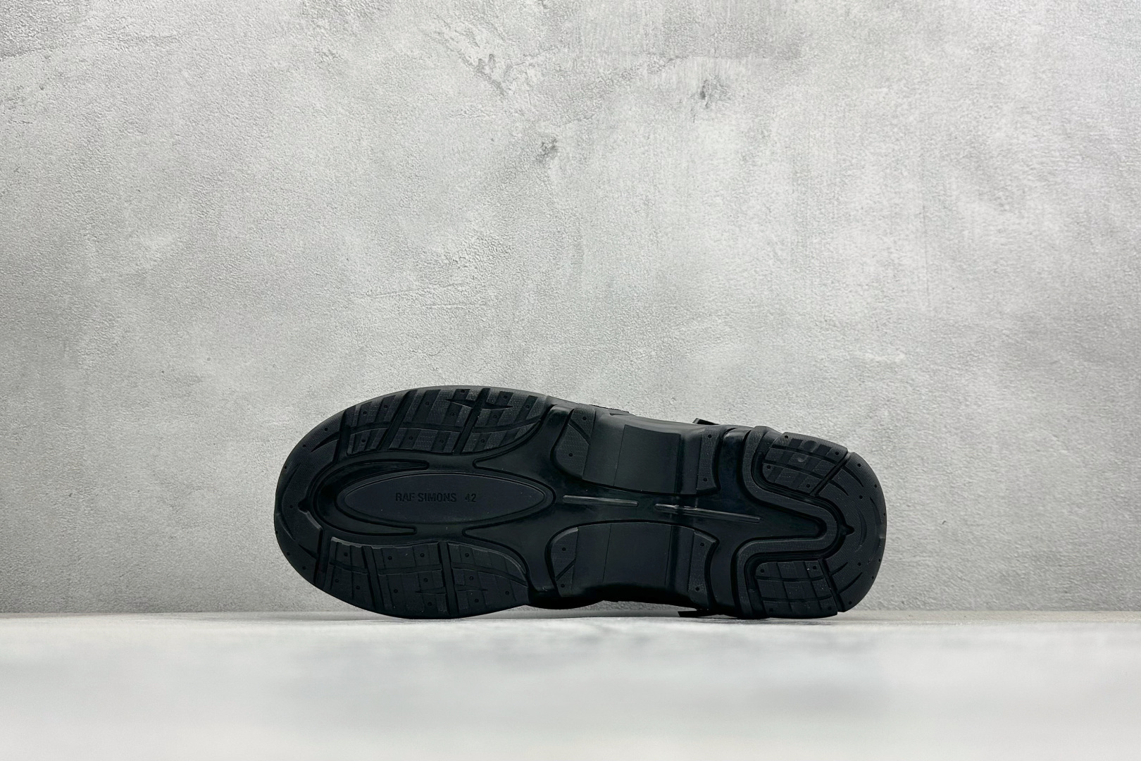 260 RAF SIMONS Cylon-21 织物皮革 圆头系带 低帮 生活休闲鞋 HR740003S